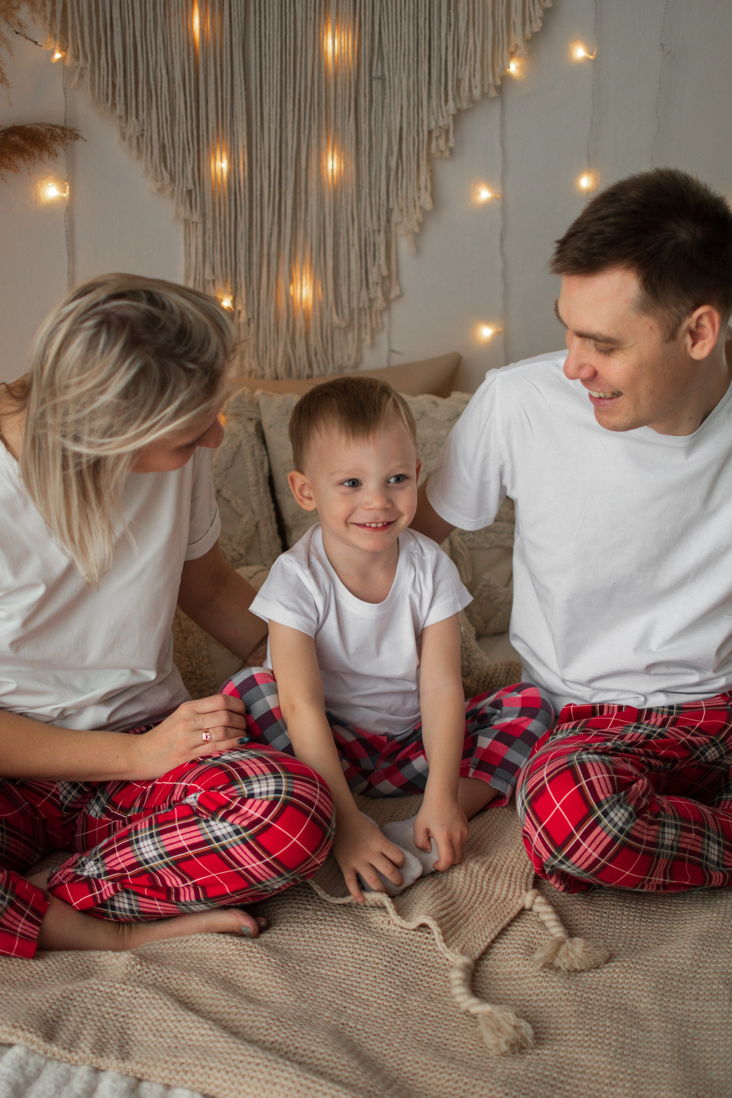 Новогодняя съемка для семьи Матвеевых 2023. Свадебный и семейный фотограф в Казани Диана Портнова