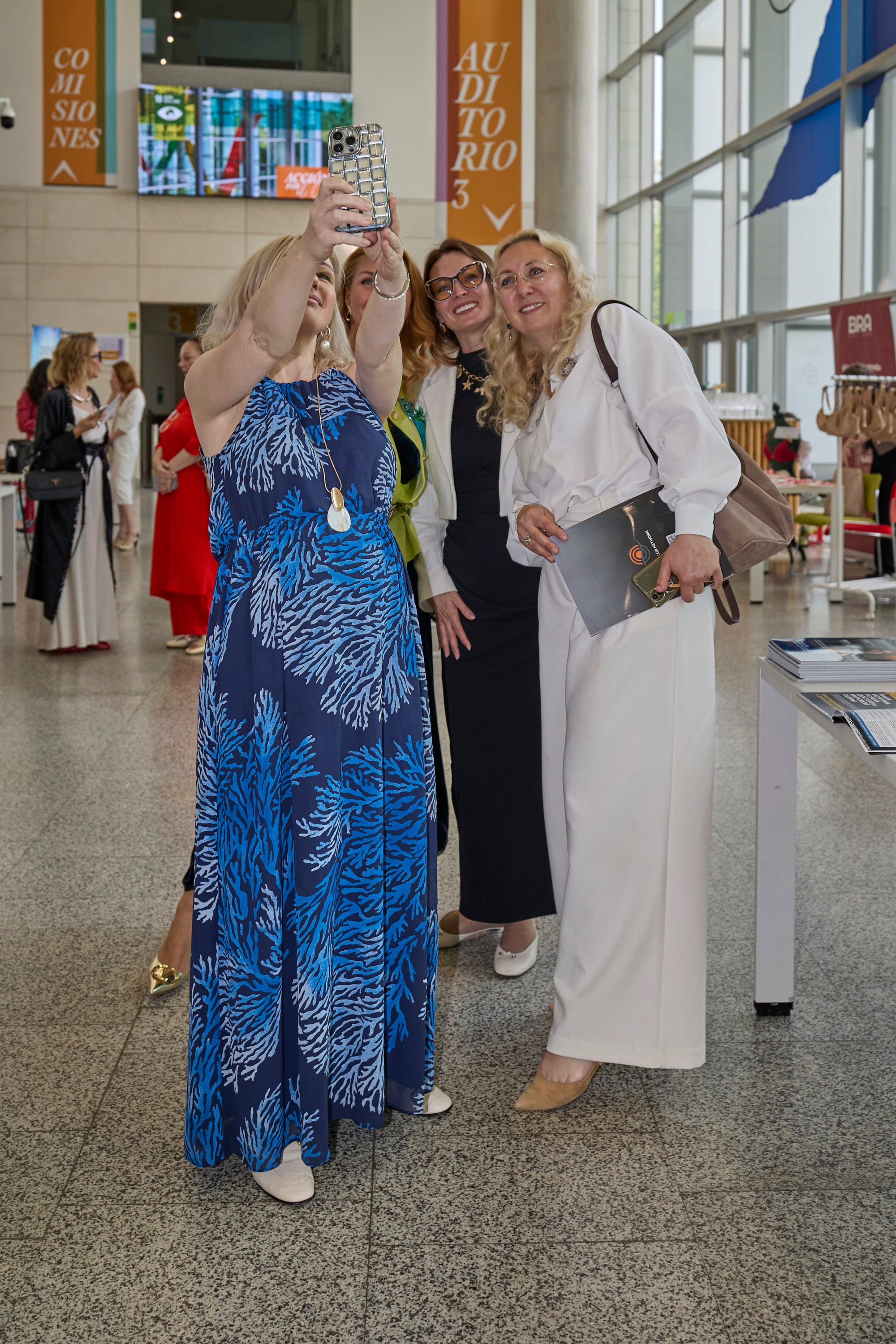 La Persona Awards 2026. Fotógrafa, videógrafa y piloto de dron en Valencia, España - Anna Baranova