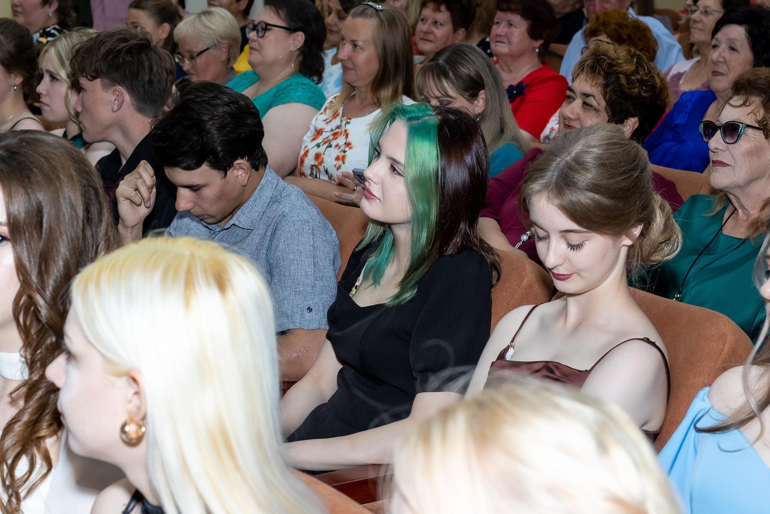 Вручение аттестата 2025. Выпускные альбомы Майкоп, Краснодар Елена Золотарева