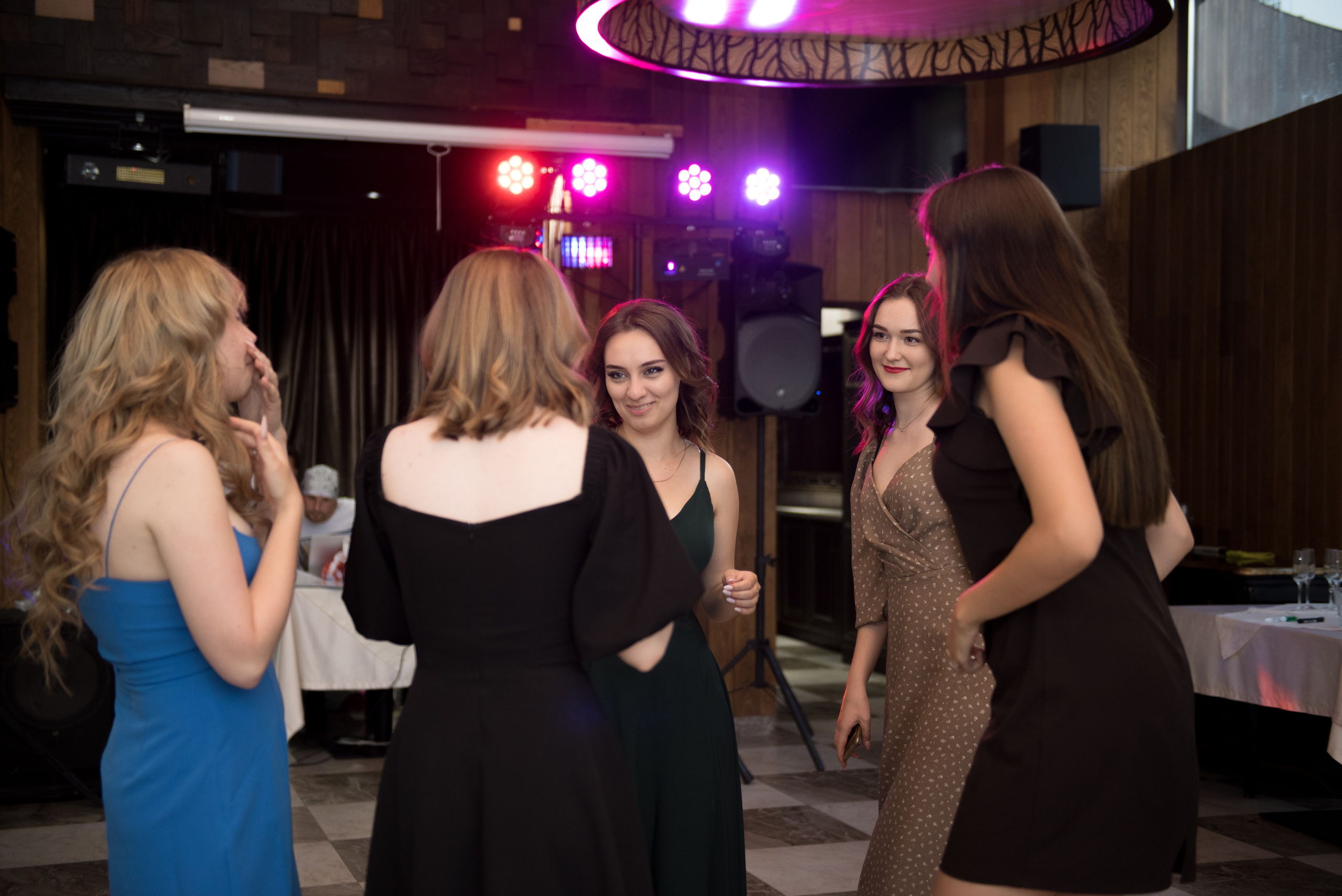 Выпускной — 11 класс. Фотограф Семён Пишта