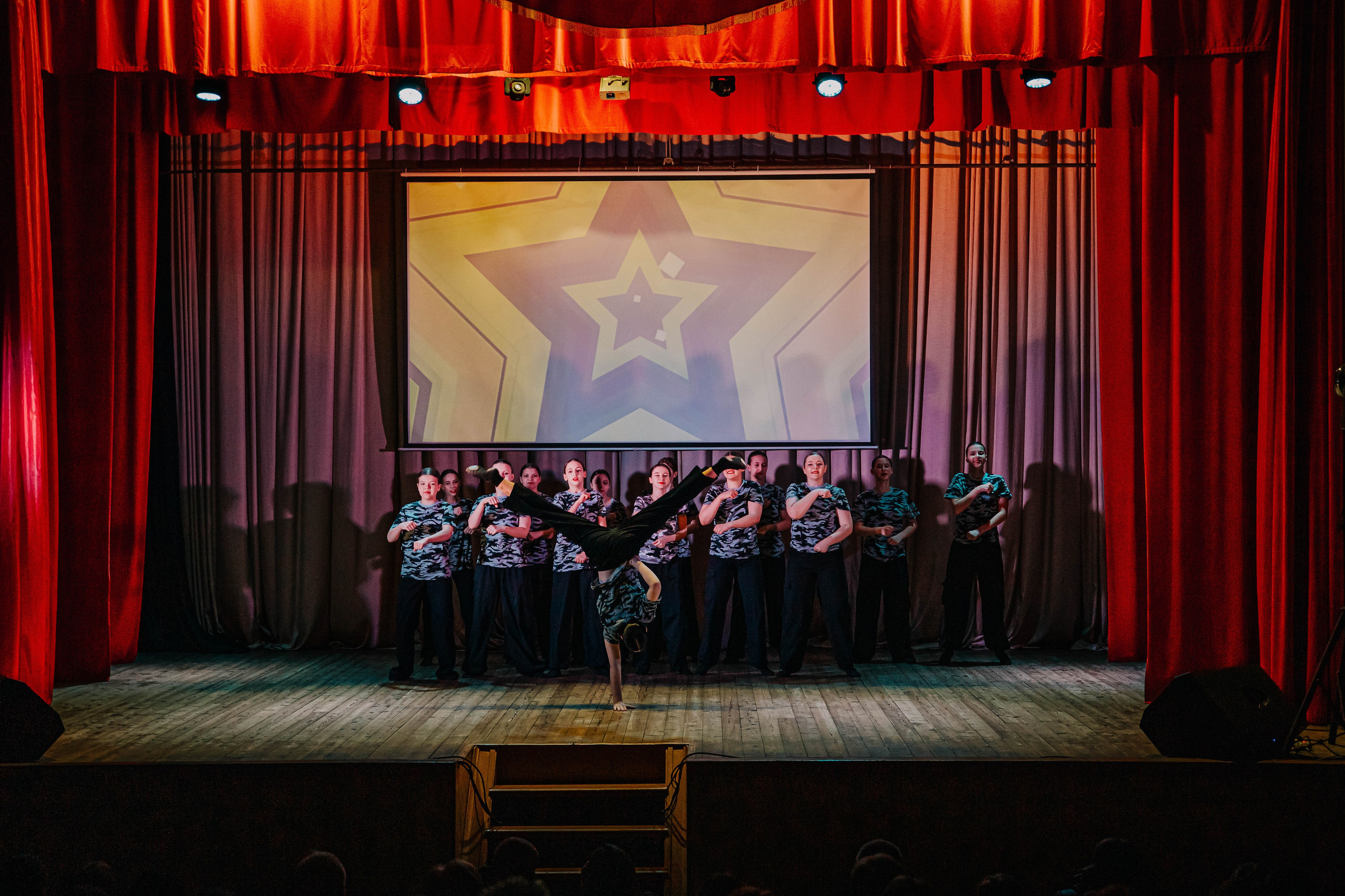 Отчетный концерт хореографического коллектива Пульс!. Фотограф Дарья Маташкова