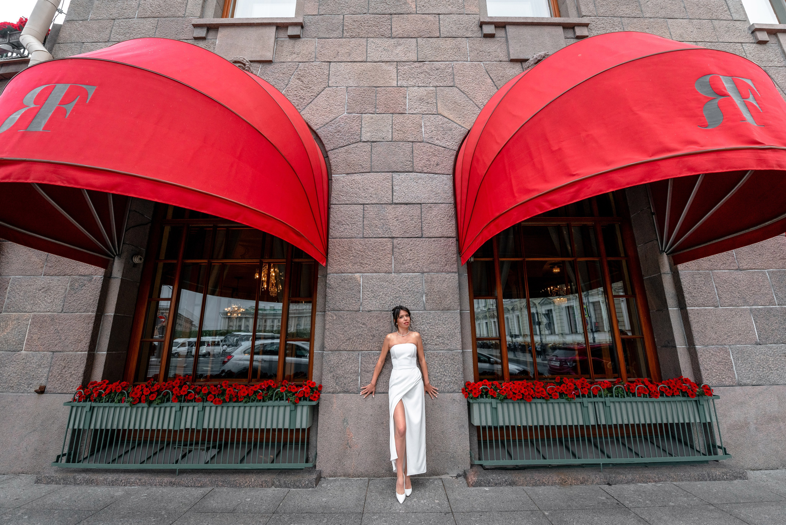 Евгений и Александра (фотосессия под дождём на Исаакиевской площади, свадебная прогулка на Финском заливе). Портретный, семейный и свадебный фотограф в Санкт-Петербурге и в Пушкине Ширяев Денис