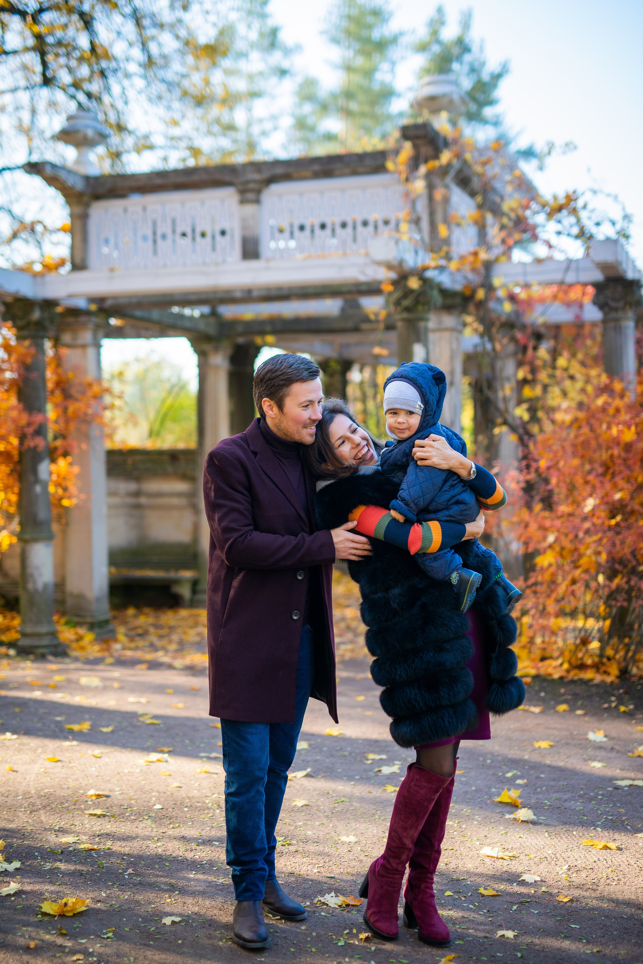 Егор, Валерия и Андрей осенняя прогулка. Портретный, семейный и свадебный фотограф в Санкт-Петербурге и в Пушкине Ширяев Денис