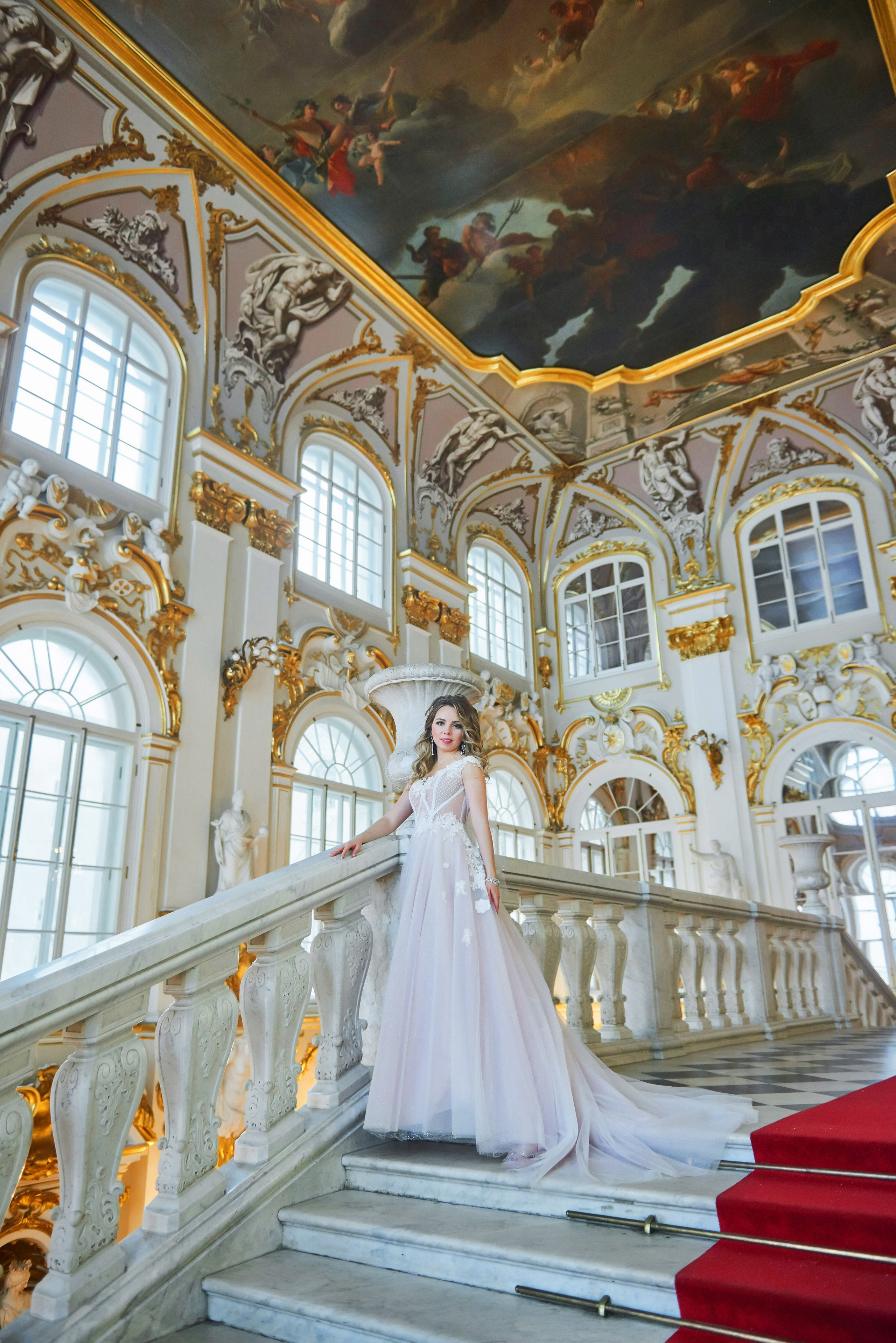 Елена и Иван (зимняя свадебная прогулка у Михайловского замка и фотосессия в Эрмитаже). Портретный, семейный и свадебный фотограф в Санкт-Петербурге и в Пушкине Ширяев Денис