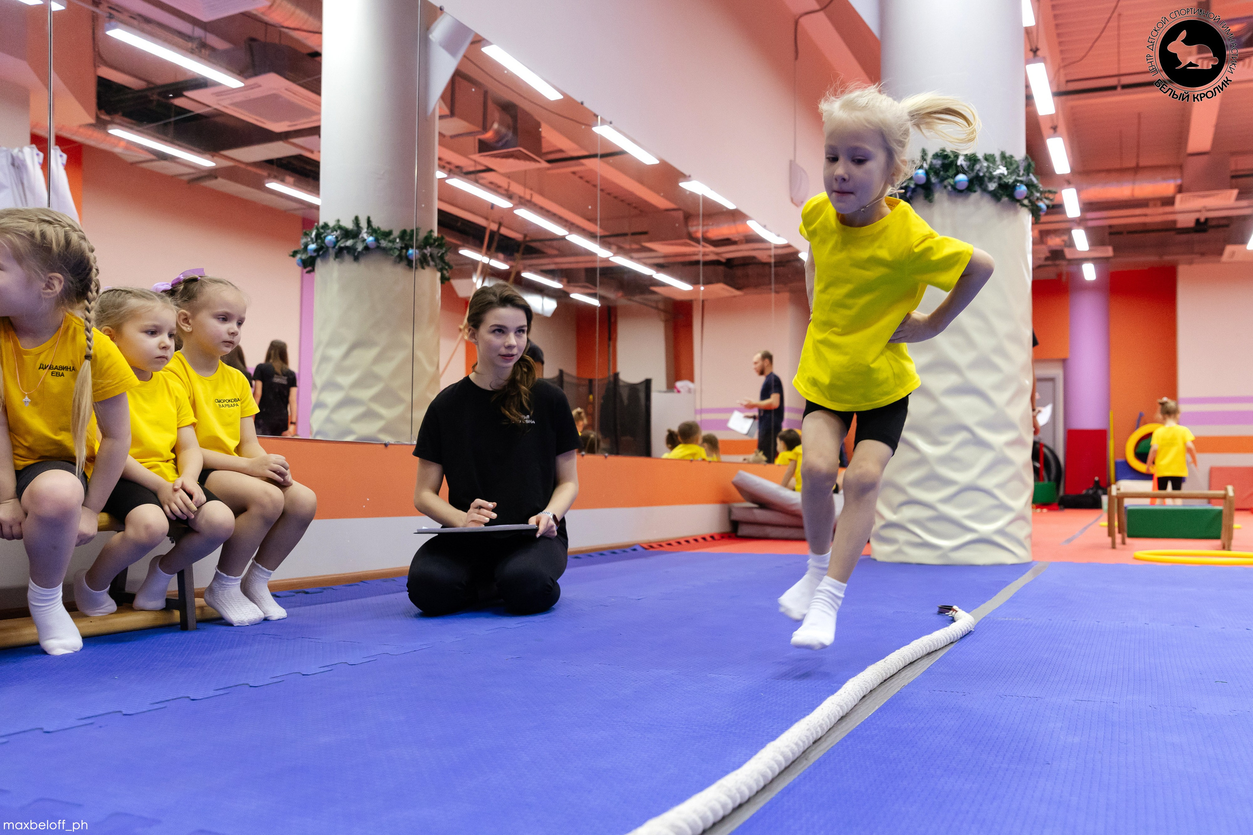Белый кролик. Соревнования. Семейный фотограф — Макс Белогрудов
