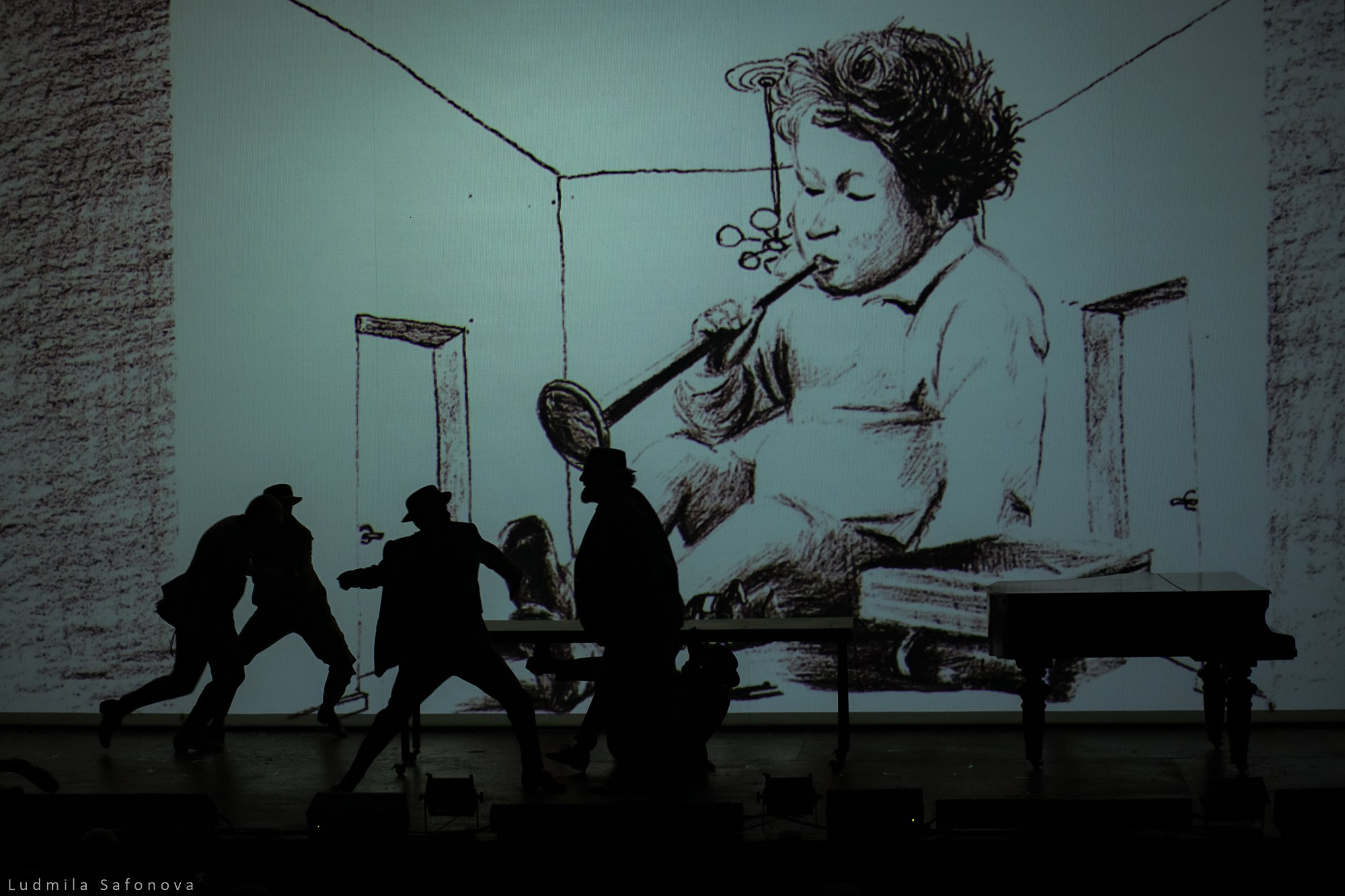 Весёлые ребята, театр на Таганке. Lucytheatre