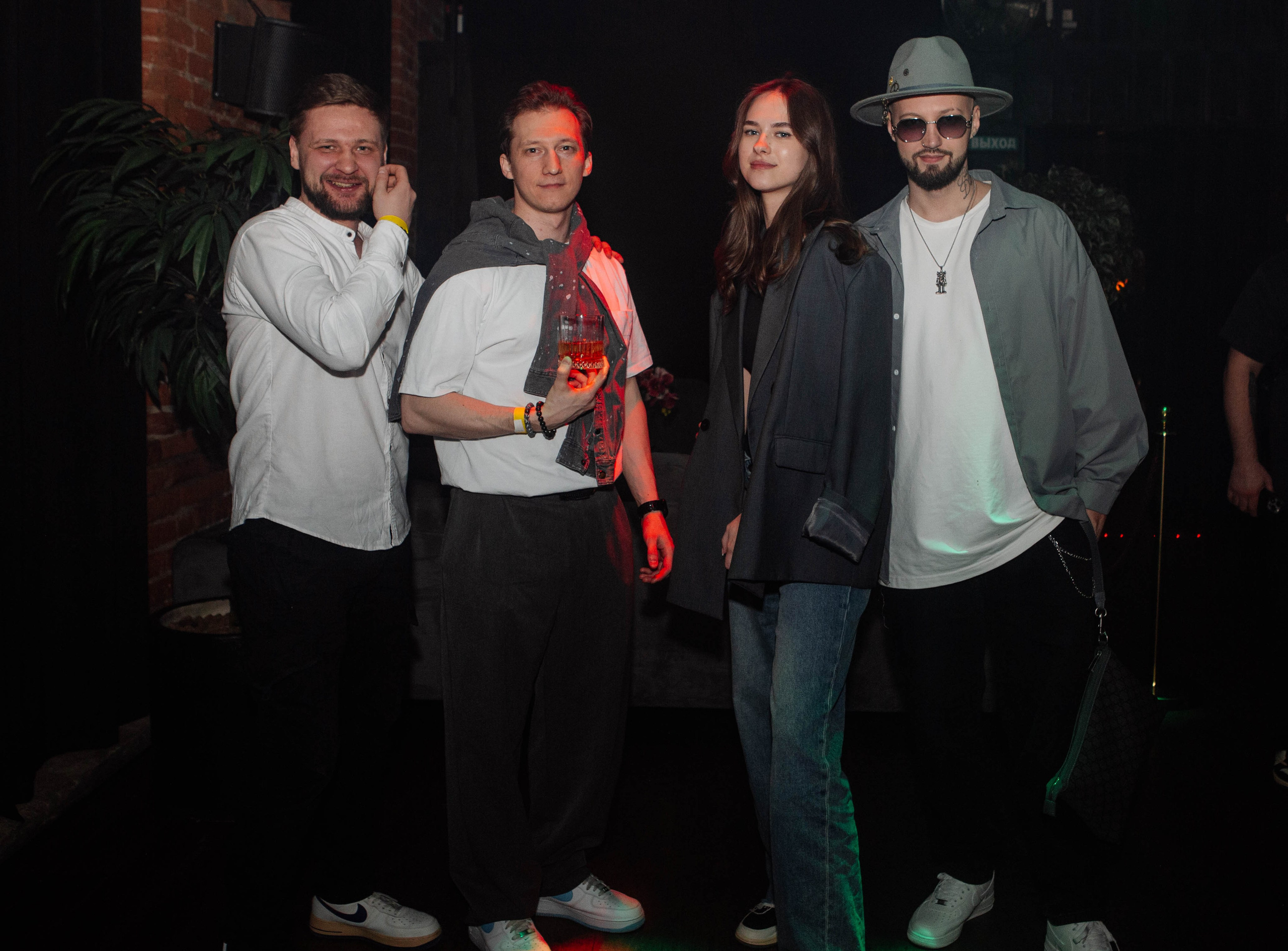 TREFF8. Репортажный фотограф Москва (детские праздники, квизы, концерты, дни рождения, свадьбы)