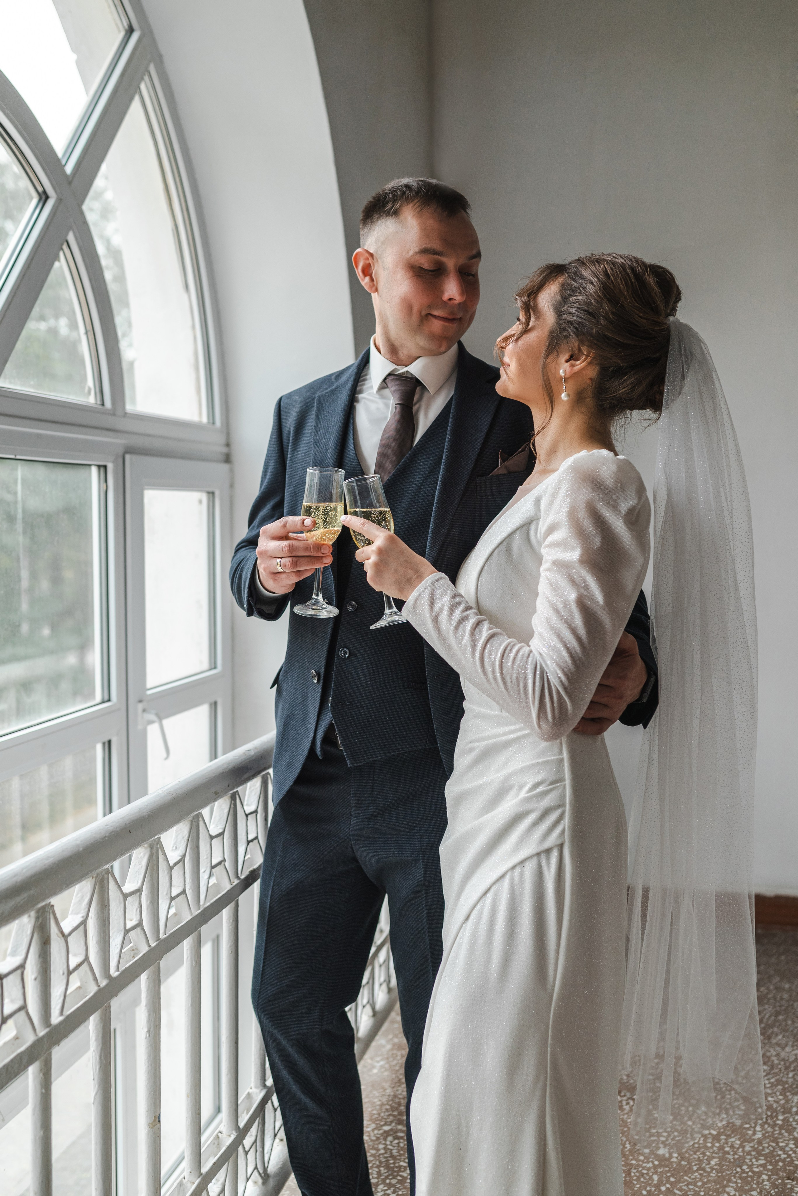 Свадебная фотосессия в Каменске-Шахтинском парке Лога. Фотограф в Каменске-Шахтинском Ольга Сагал