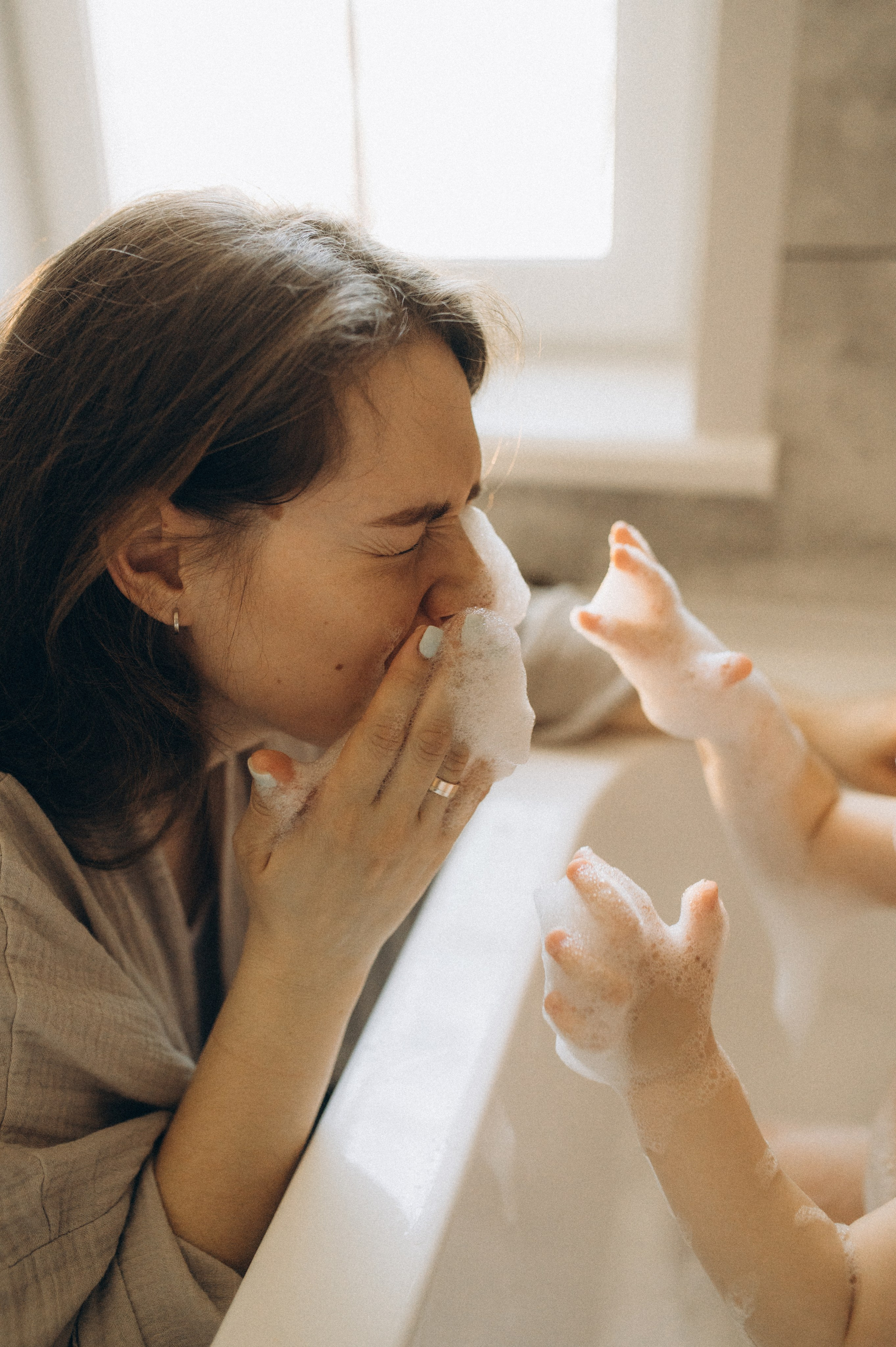 Съемка купания ребенка. Семейный фотограф в Новосибирске Женя Индрикова