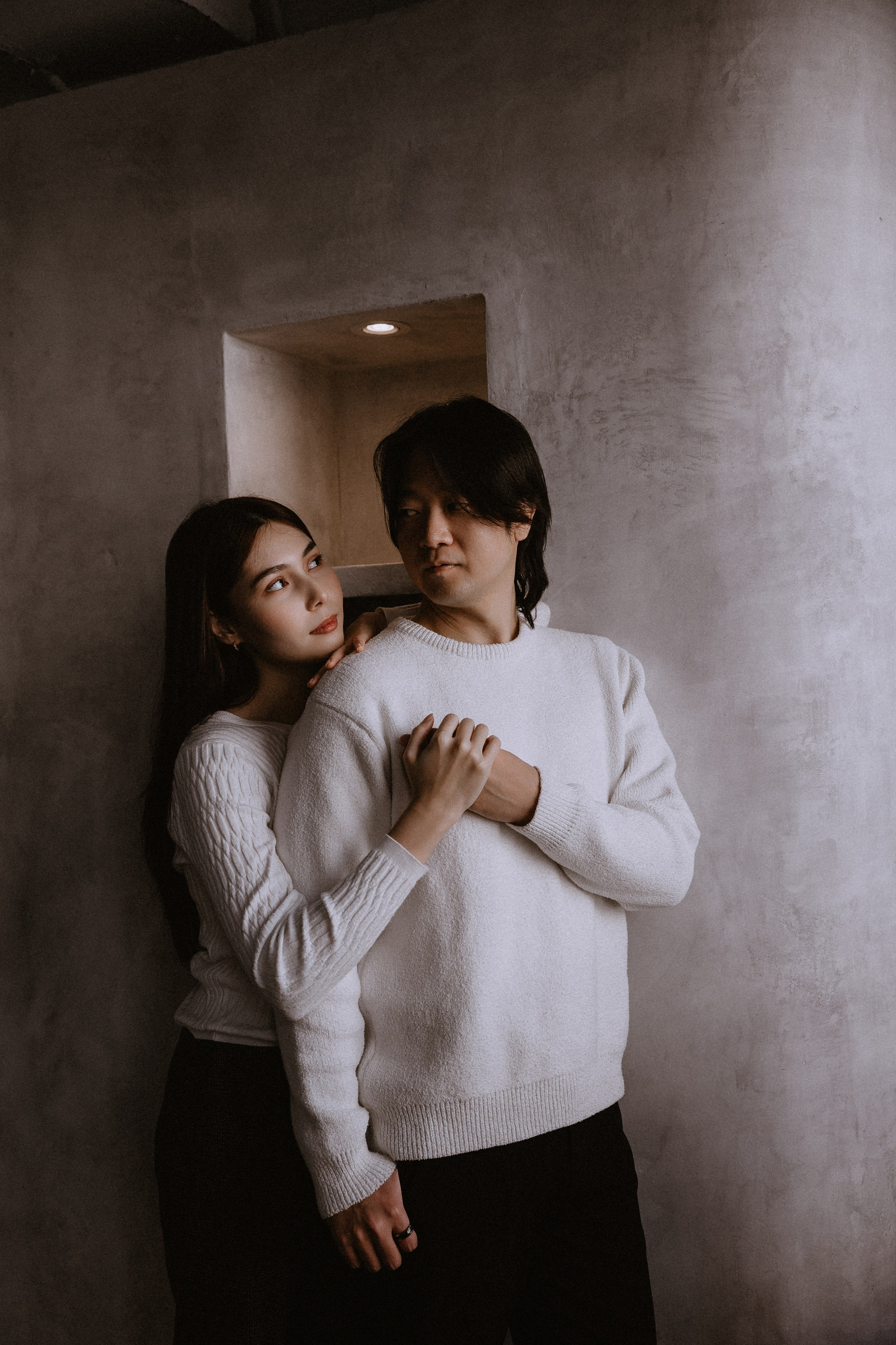 Love story в Пусане в студии с естественным и искусственным светом. ВАШ ФОТОГРАФ В ПУСАНЕ (Южная Корея) Александра Ануфрий