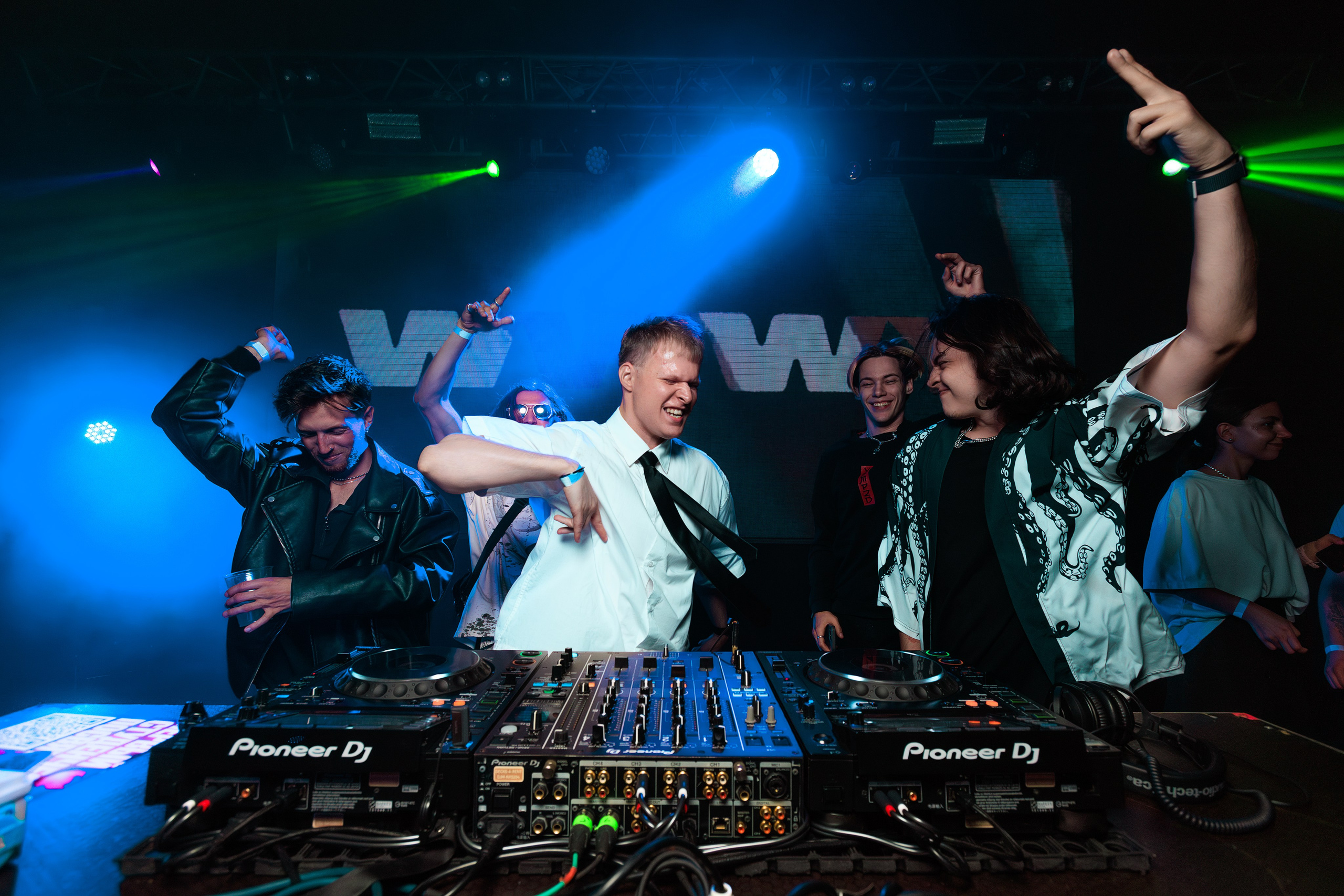 Студ посвят | Рептилоид. Репортажный фотограф Екатеринбург | Яркий, качественный репортаж | Концерты, клубы, репортаж, праздники, корпоративы