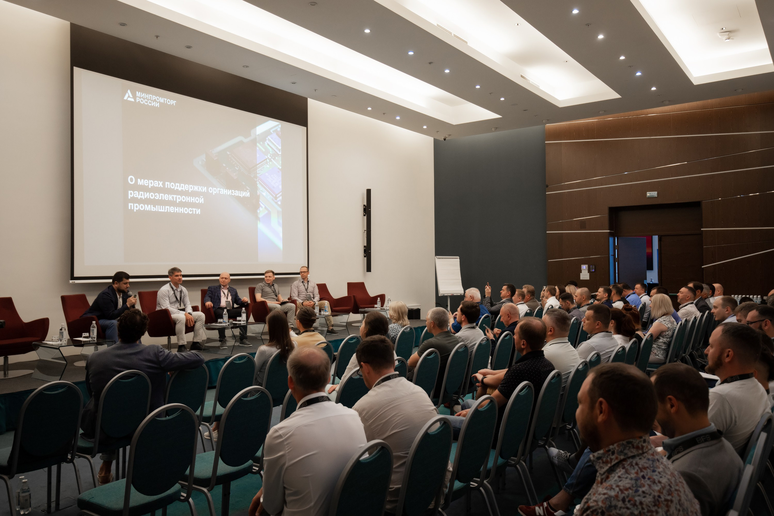 Премьера BFS. Репортажный и fashion фотограф в Москве Сергей Бардин