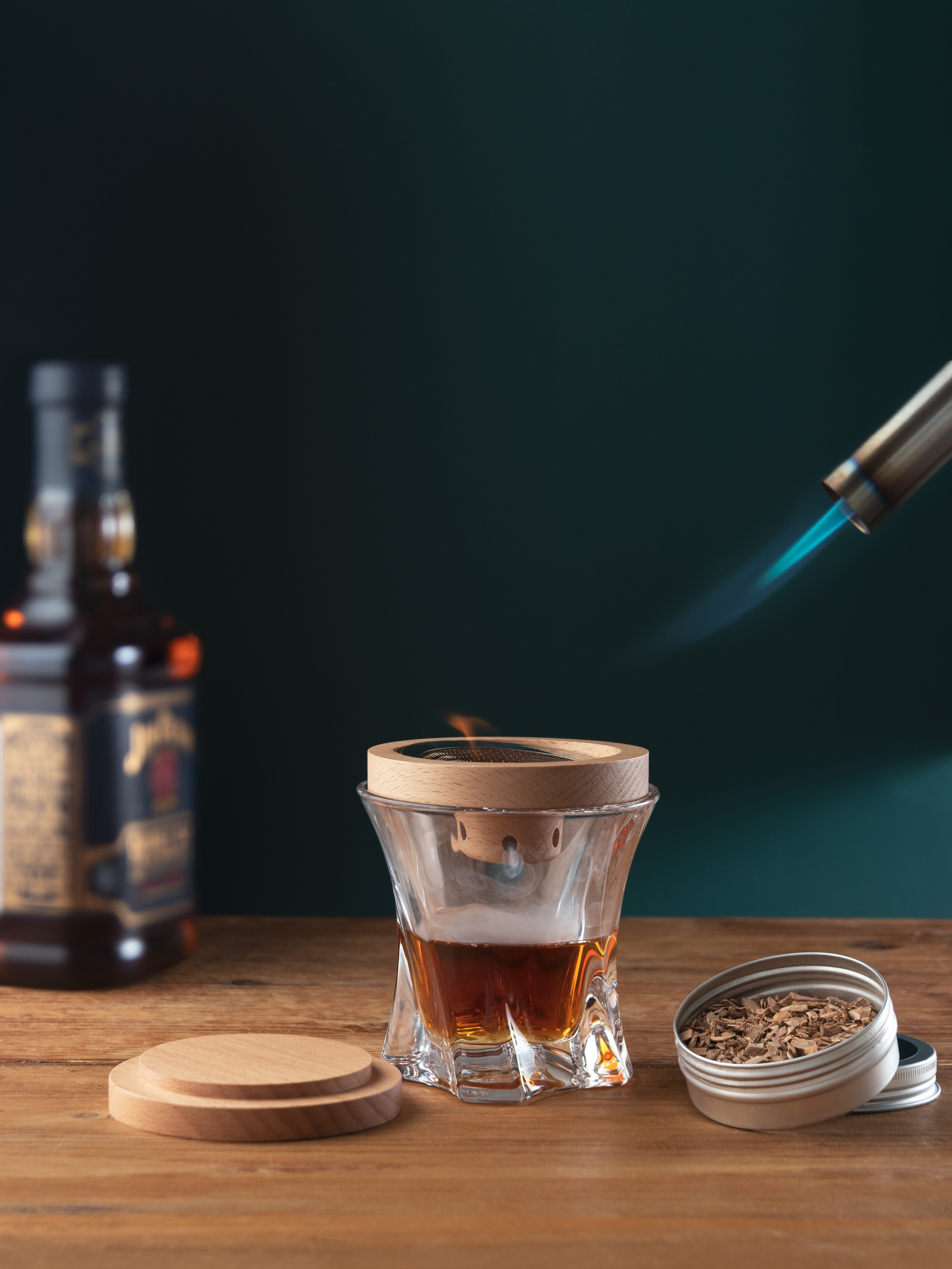 Окуриватель для виски. Предметный фотограф Северова Екатерина | Профессиональная предметная съёмка фото и видео в Санкт-Петербурге