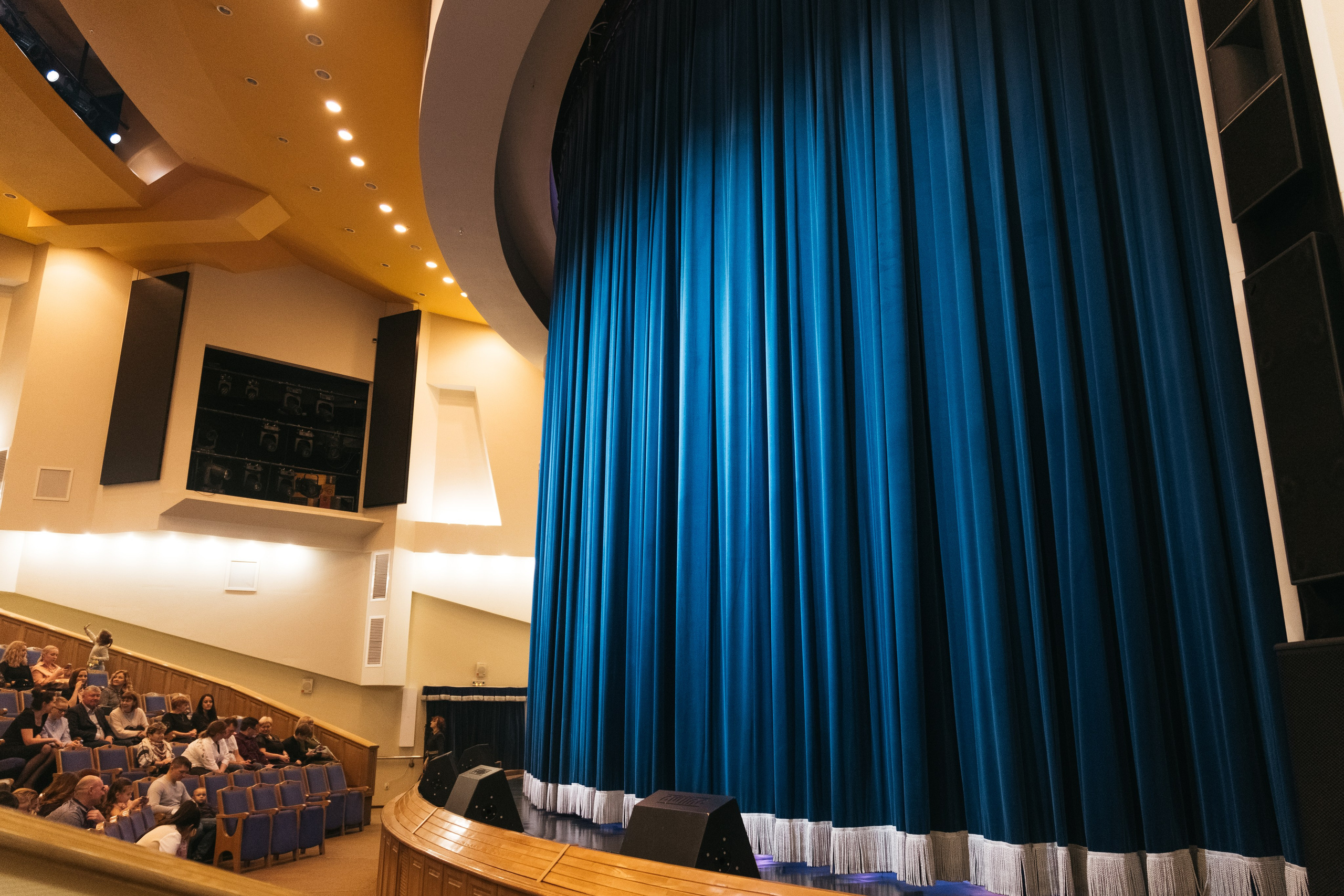 СурГУ 23.12.23. Репортажный и свадебный фотограф в Сургуте