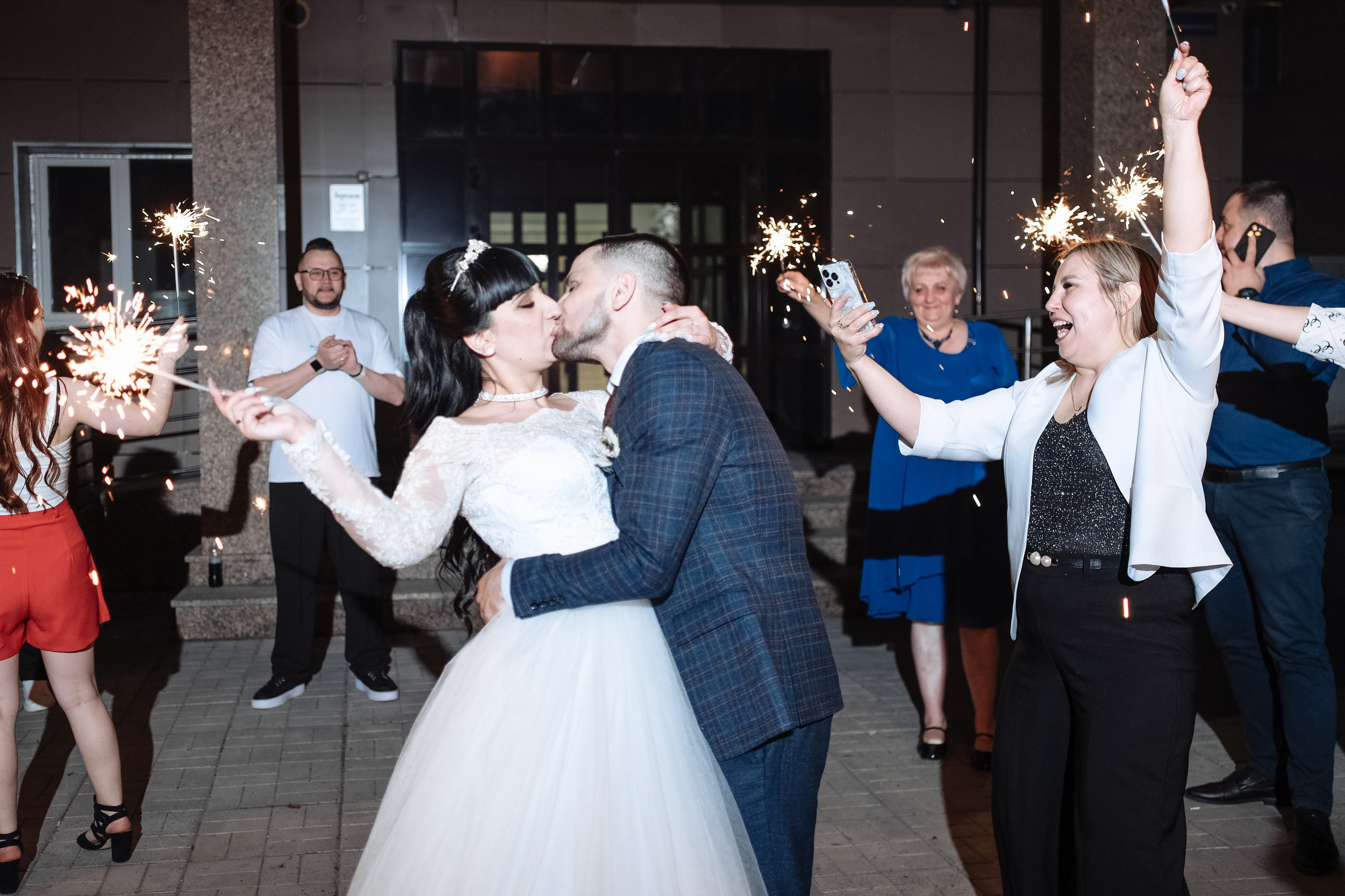 Сергей и Евгения_свадебная фотосессия в Версале. Свадебный фотограф в Челябинске Сырчикова Наталья