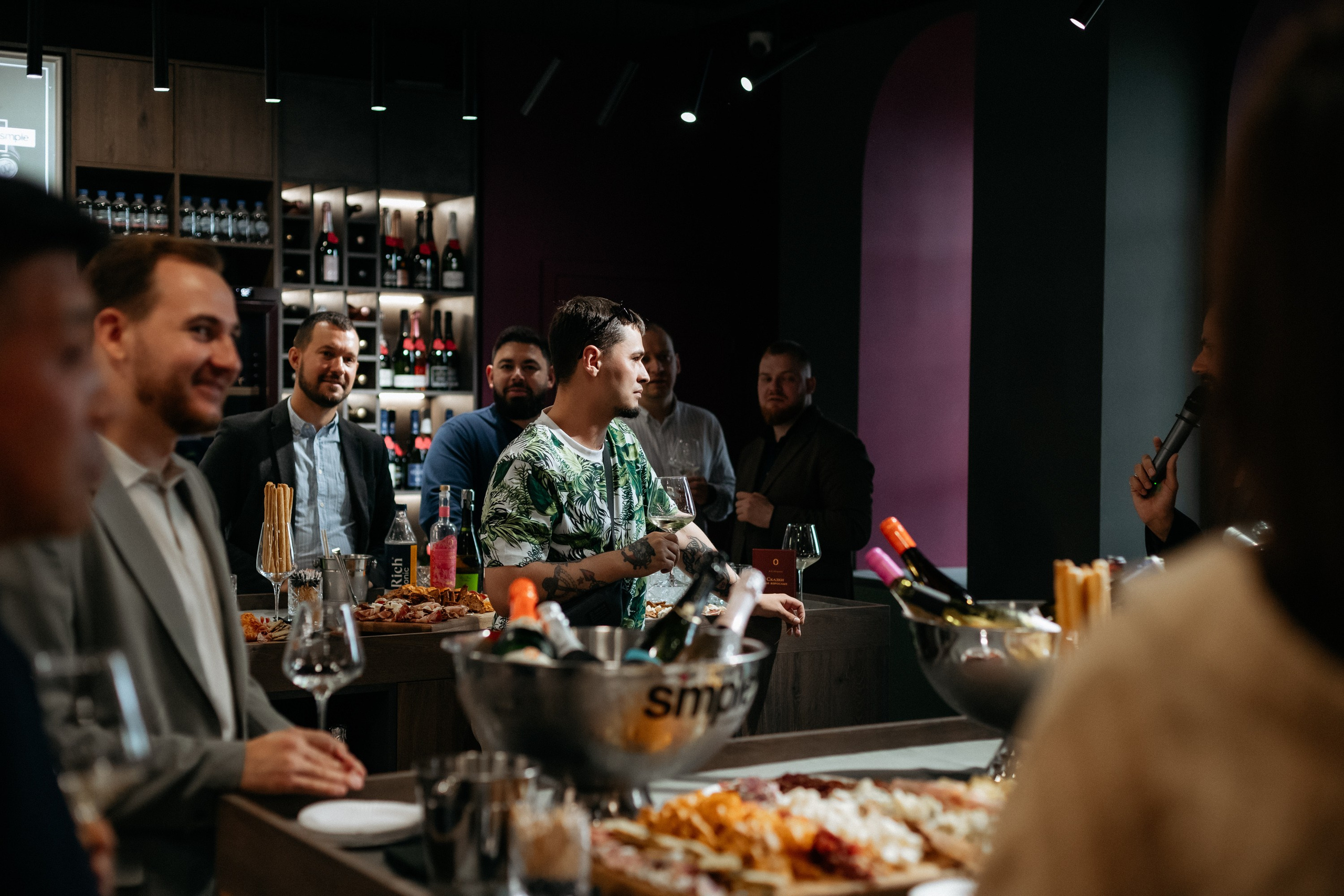 BY SIMPLE ВИНОТЕКА — ОТКРЫТИЕ. СВОИ. ФОТООТЧЕТЫ-СОБЫТИЯ-МЕСТА