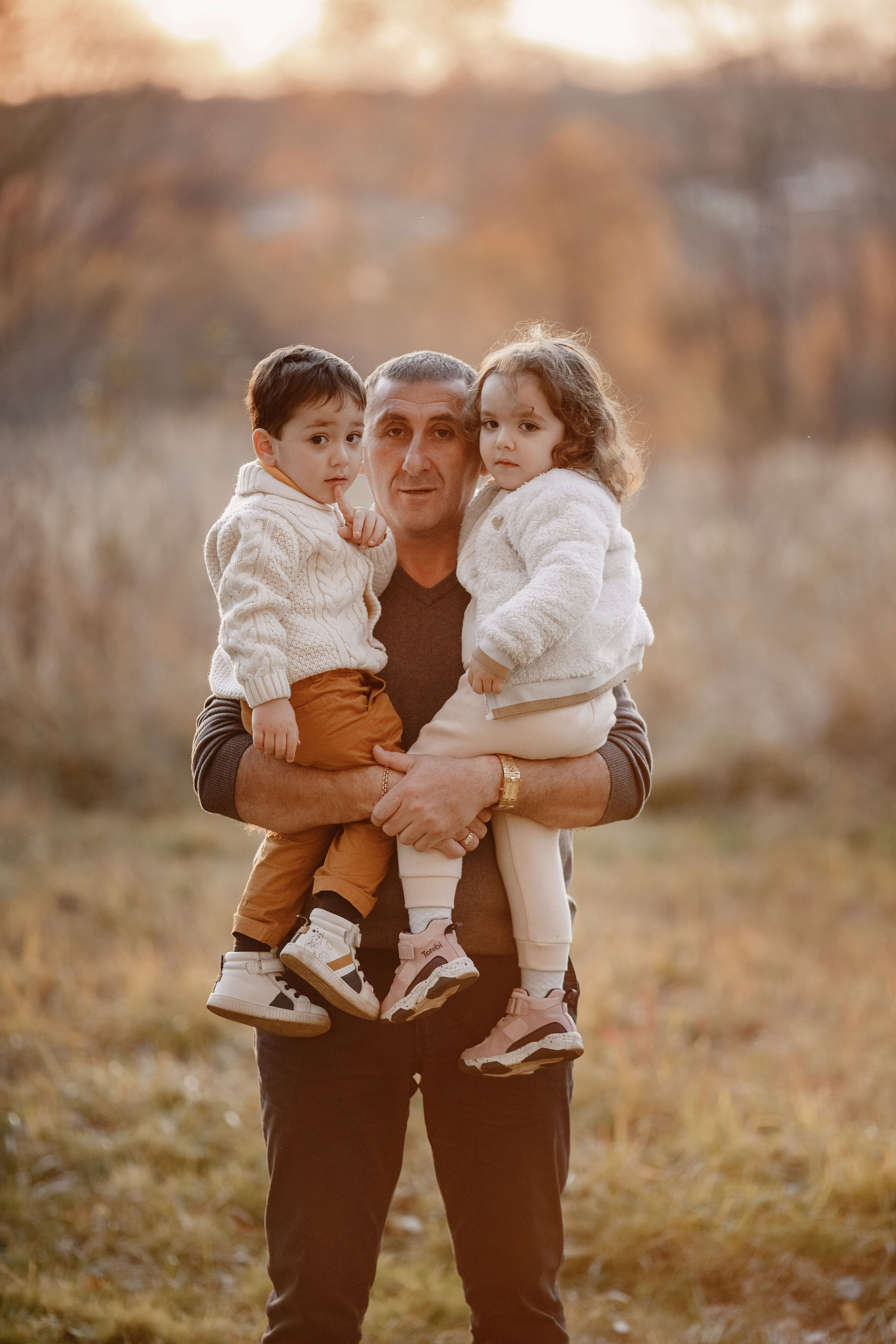 Семья Гриши и Симы в осеннем парке. Фотограф Lifestyle в Хабаровске, Владивостоке Землякова Елена