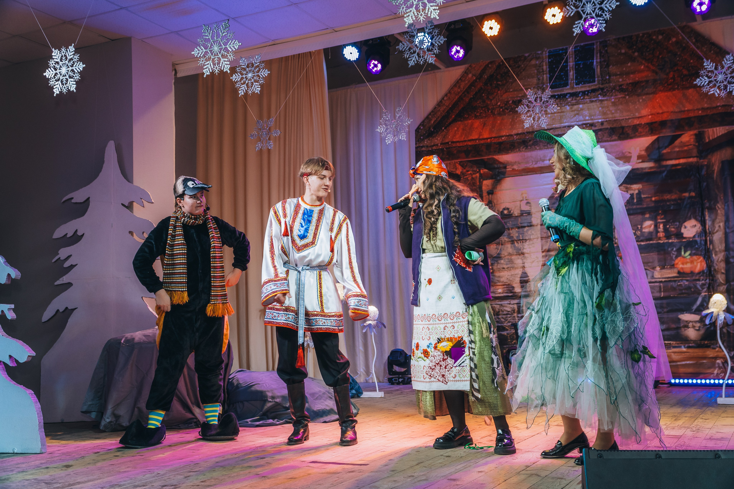 «Сказка о Новом годе и богатыре настоящем». Новотитаровский Дом культуры