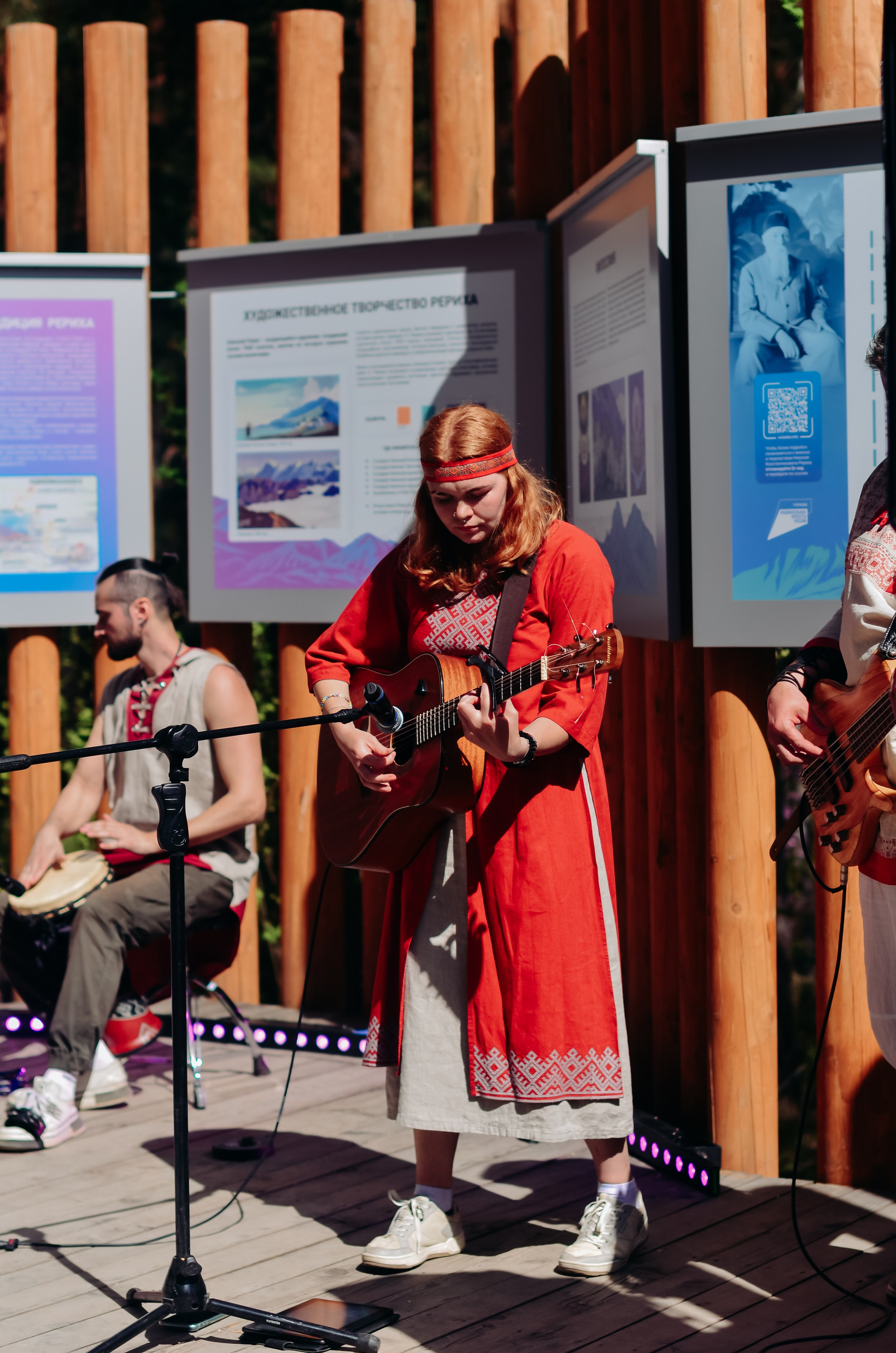 Фестиваль «Цветение Маральника на Алтае 2025». Фоторепортаж. Денисова Аля — фотограф для парных съемок и индивидуальных историй в Барнауле