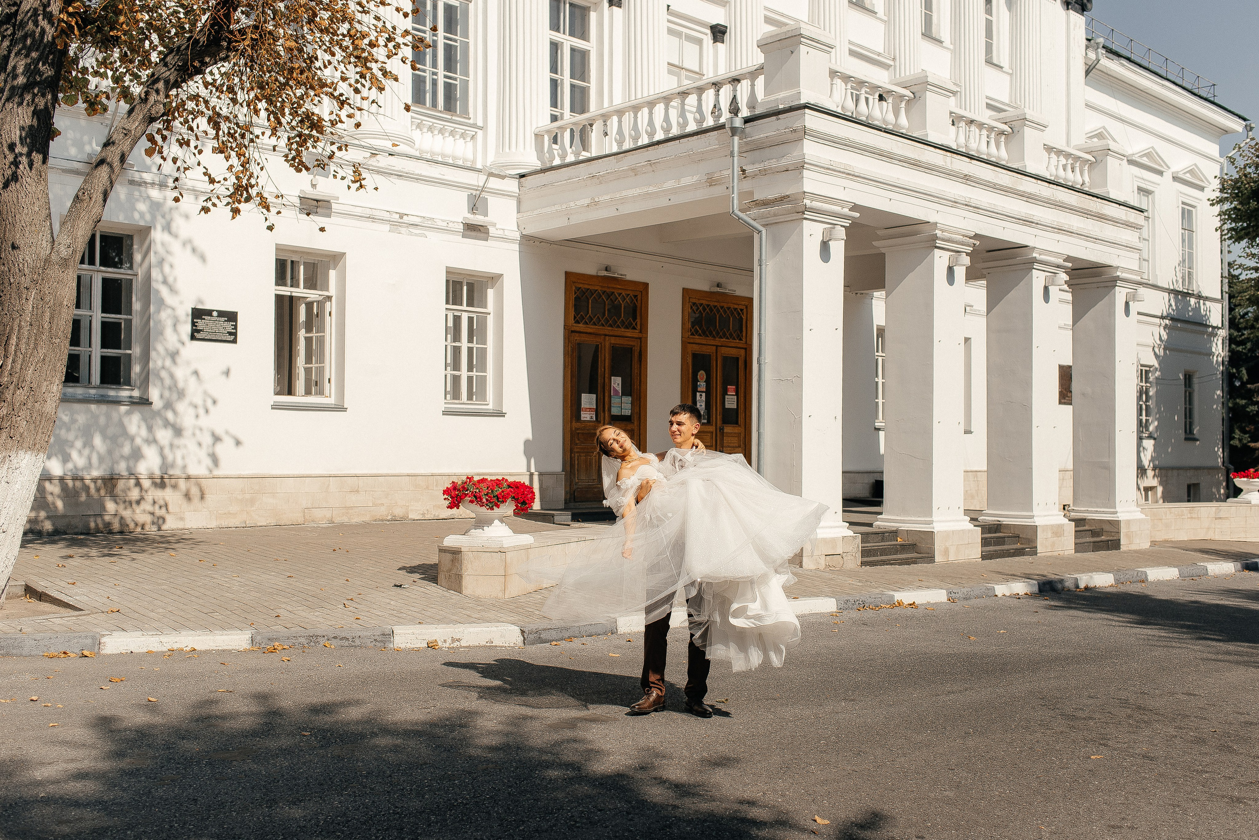 Рустам и Дина. Главная