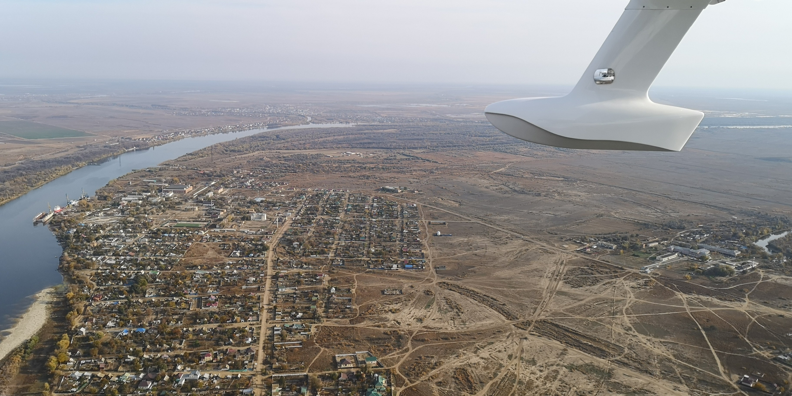 Каспийское море (наука на Ла-8) (2021 г.). Фотоальбом показывающий увлекательный мир авиации и мир медведей Андрея Иванова