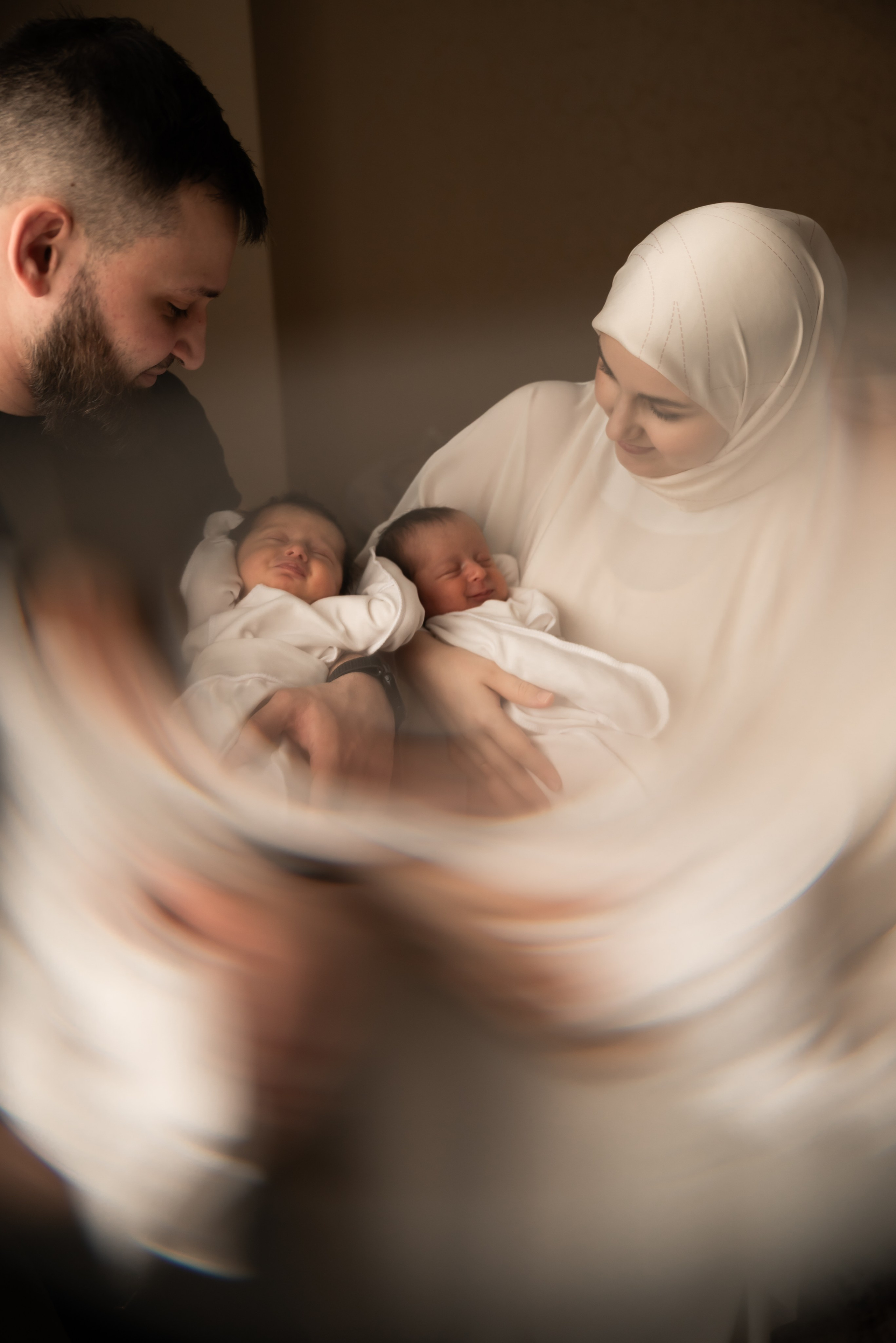 NEWBORN ДВОЙНЯШКИ. Фотограф Ксения Огородова портфолио