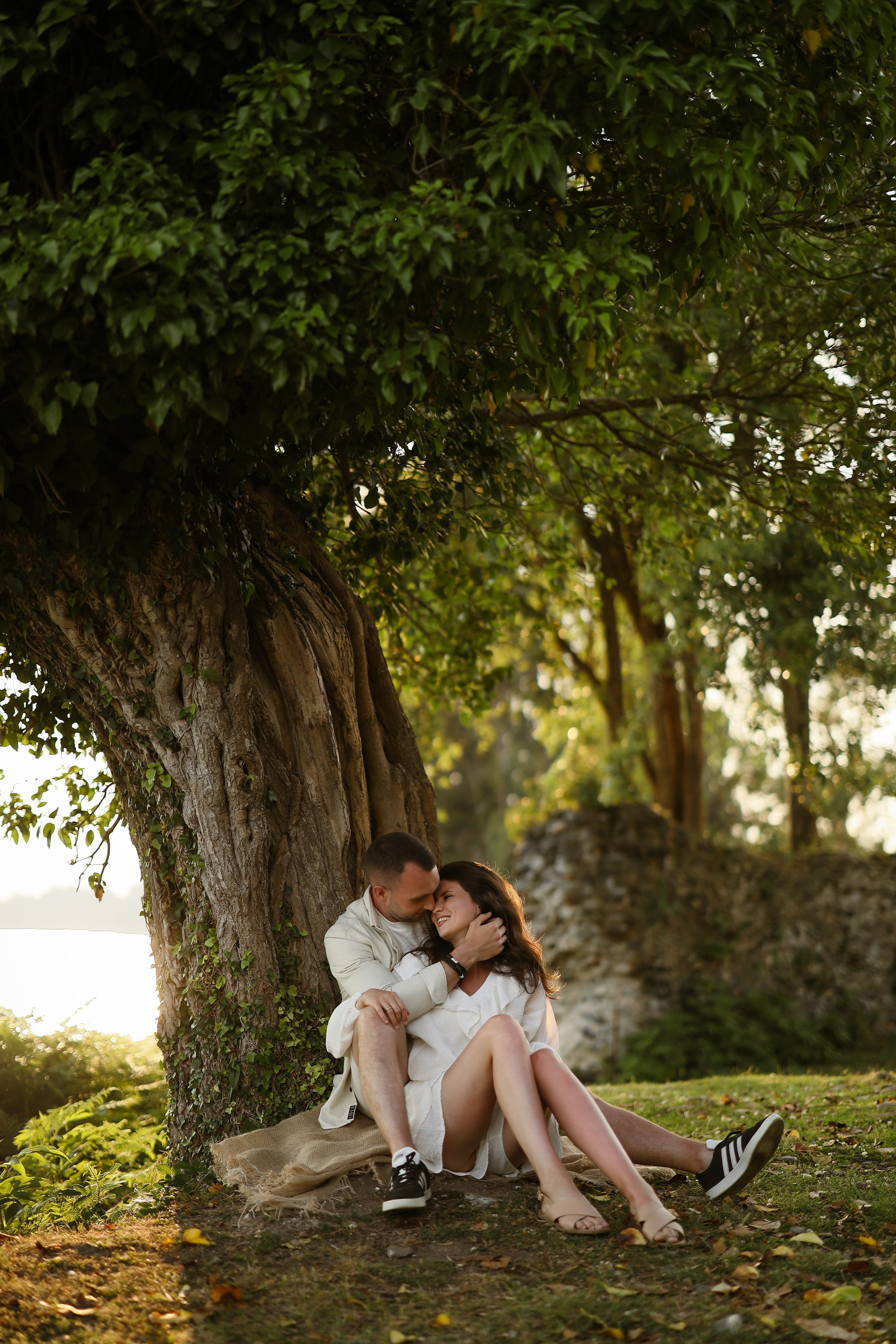 Фото — прогулка у крепости Сан Томазо. Абхазия. Свадебный и семейный фотограф в Абхазии Жанна Соснина