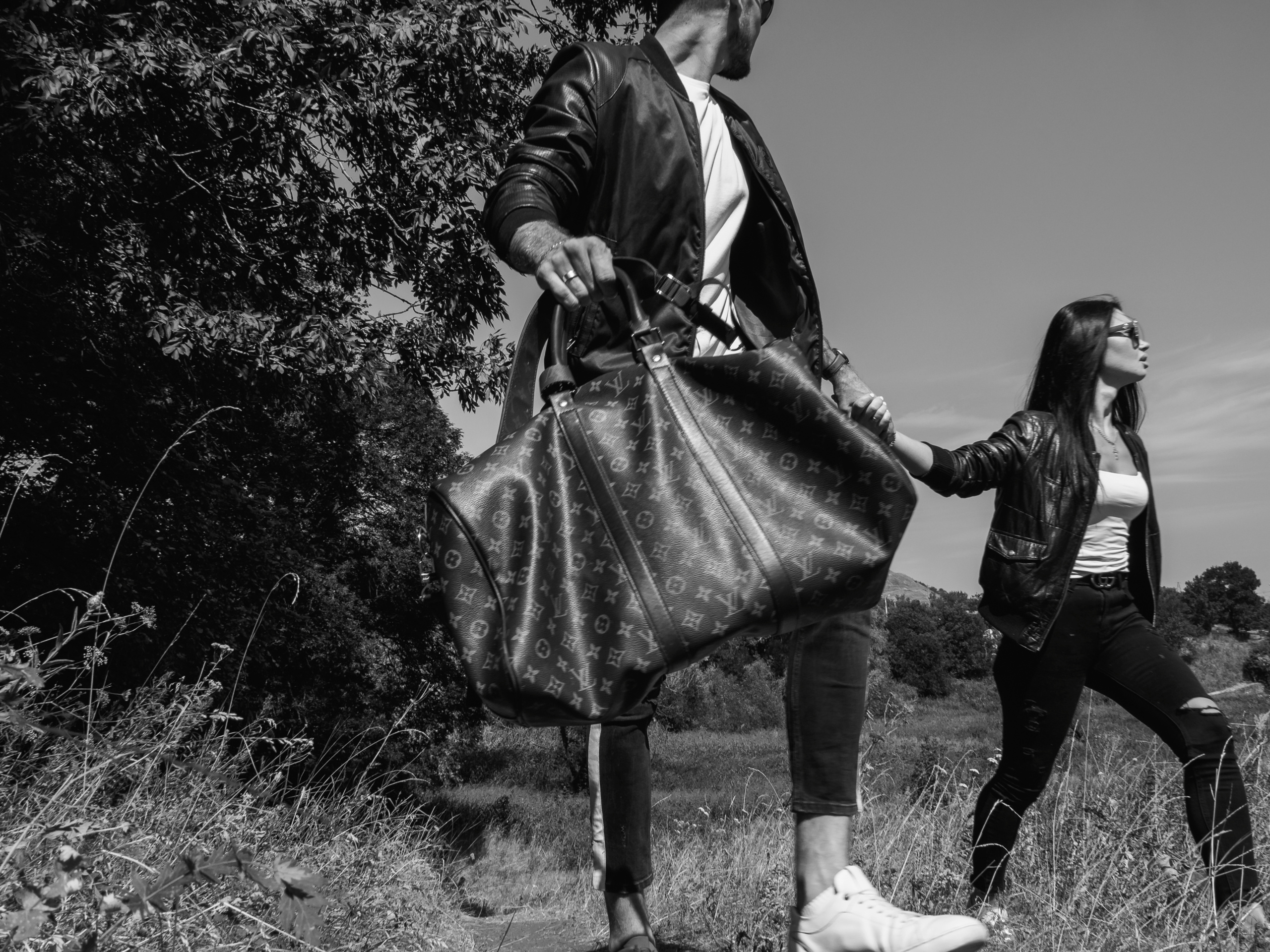 «Бонни и Клайд или приключение модной сумки». Бизнес, мужской фотограф в Краснодаре | Аксёнов Алексей Владимирович