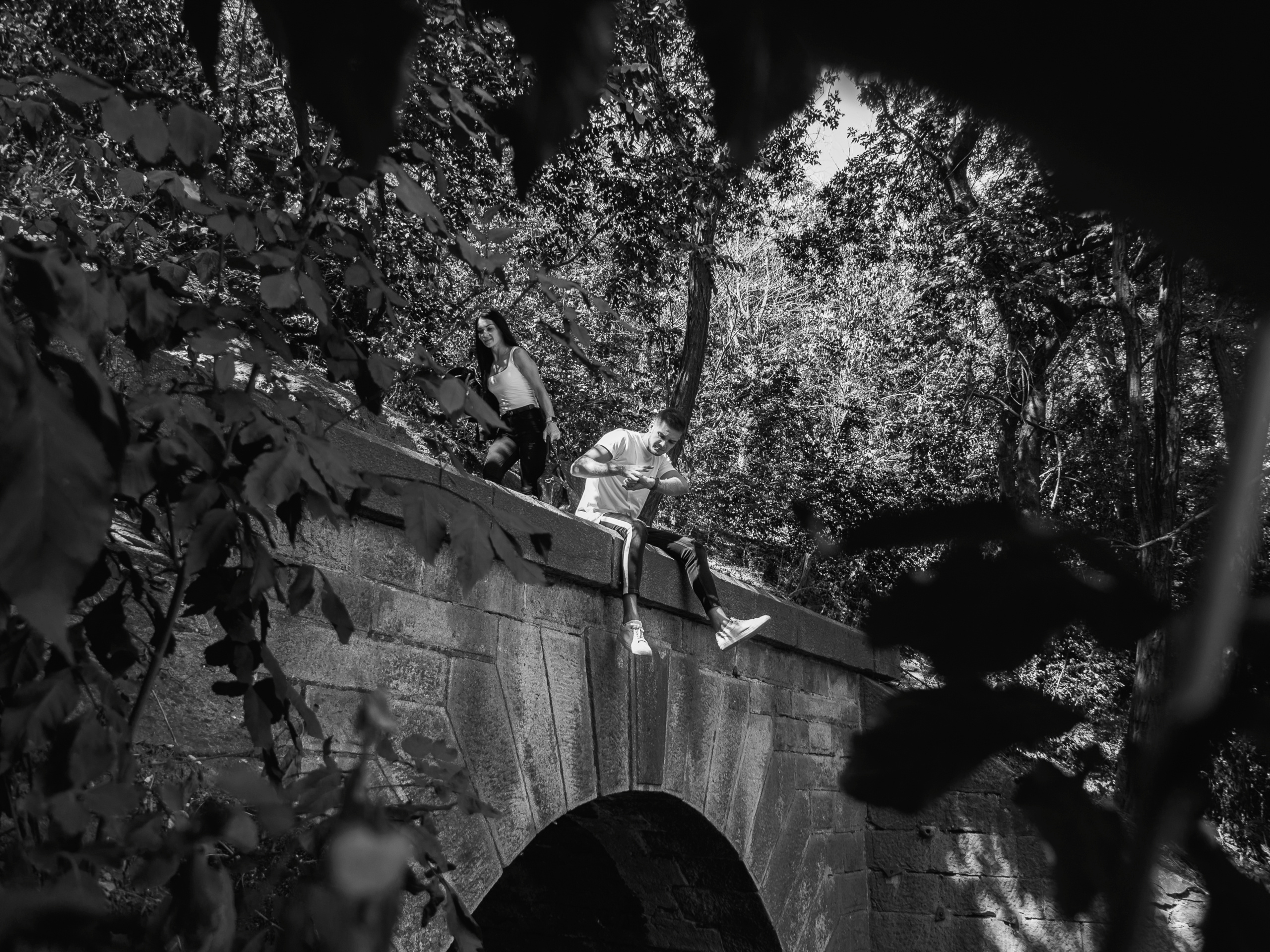 «Бонни и Клайд или приключение модной сумки». Бизнес, мужской фотограф в Краснодаре | Аксёнов Алексей Владимирович