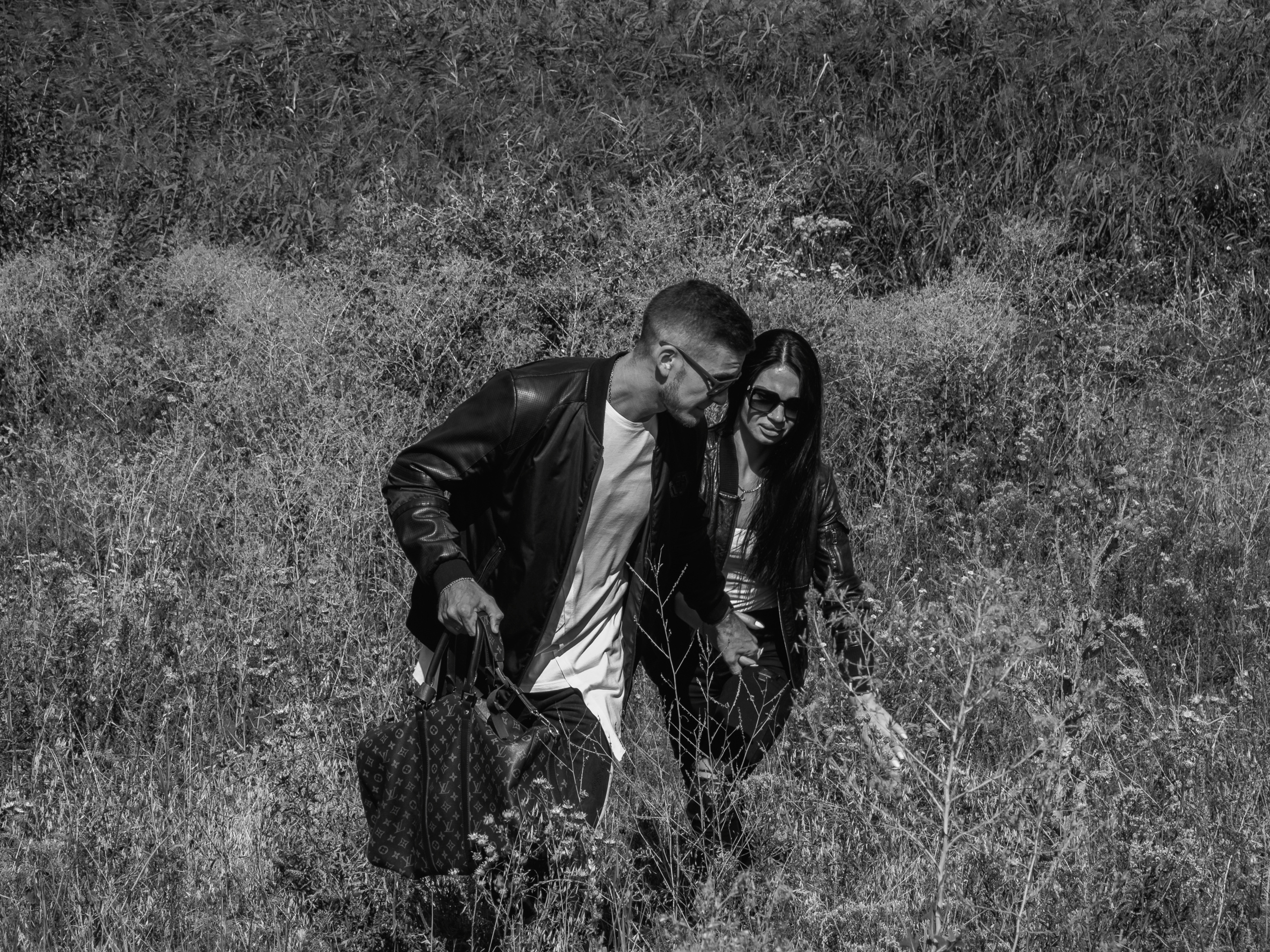 «Бонни и Клайд или приключение модной сумки». Бизнес, мужской фотограф в Краснодаре | Аксёнов Алексей Владимирович