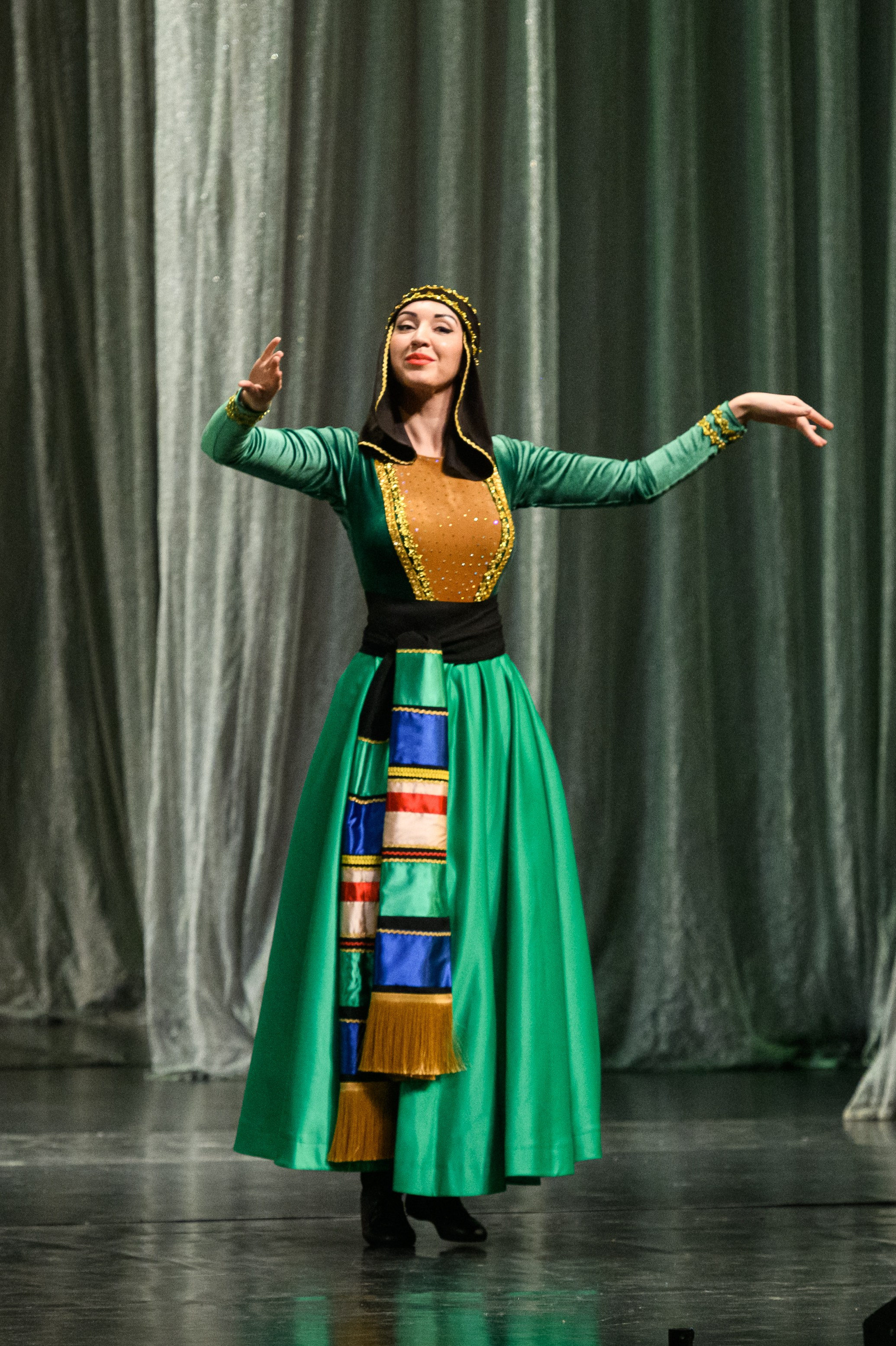 23 апреля, часть 1, БКЗ Октябрьский, г. Санкт-Петербург. Золотое яблочко