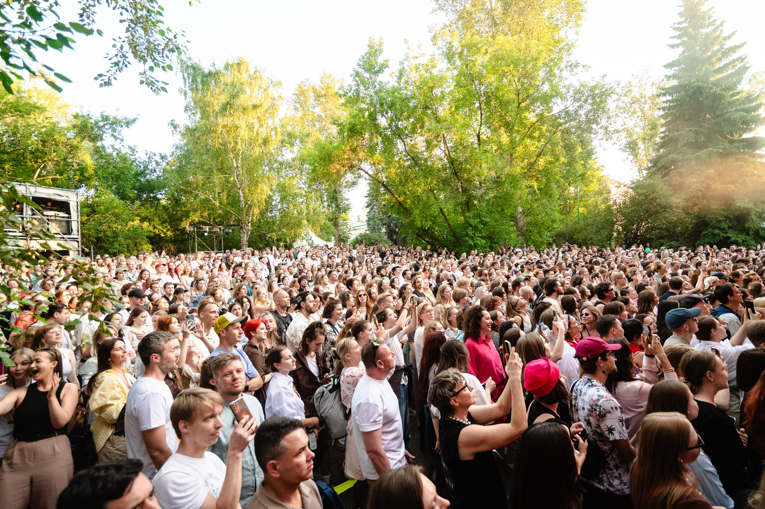Стереолето Екатеринбург. Харитоновский парк. Репортажный и концертный фотограф Алексей Патентный в Екатеринбурге