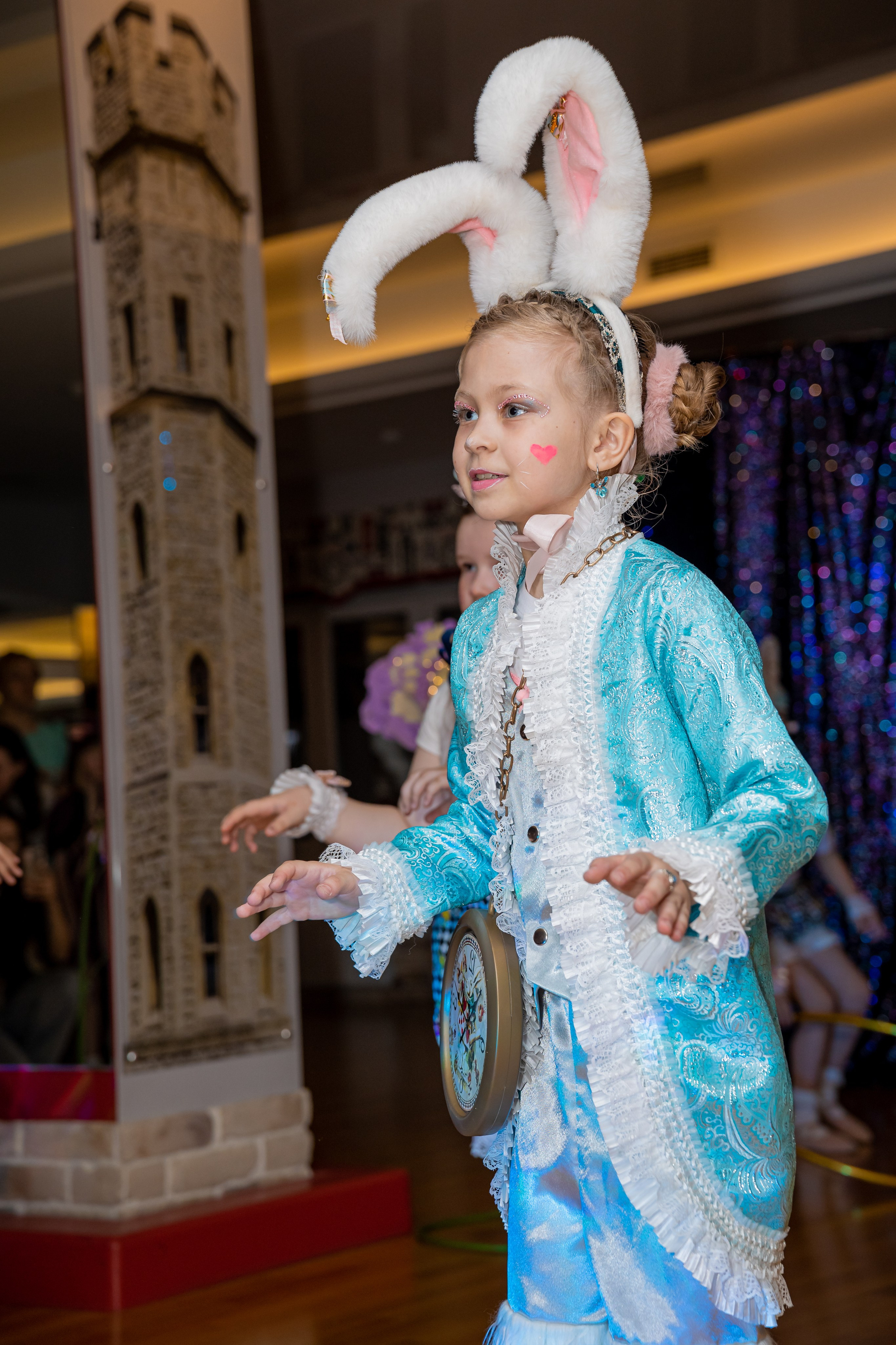 Фотосъемка детского выступления «Алиса в стране чудес». Ирина Носова - семейный и детский фотограф