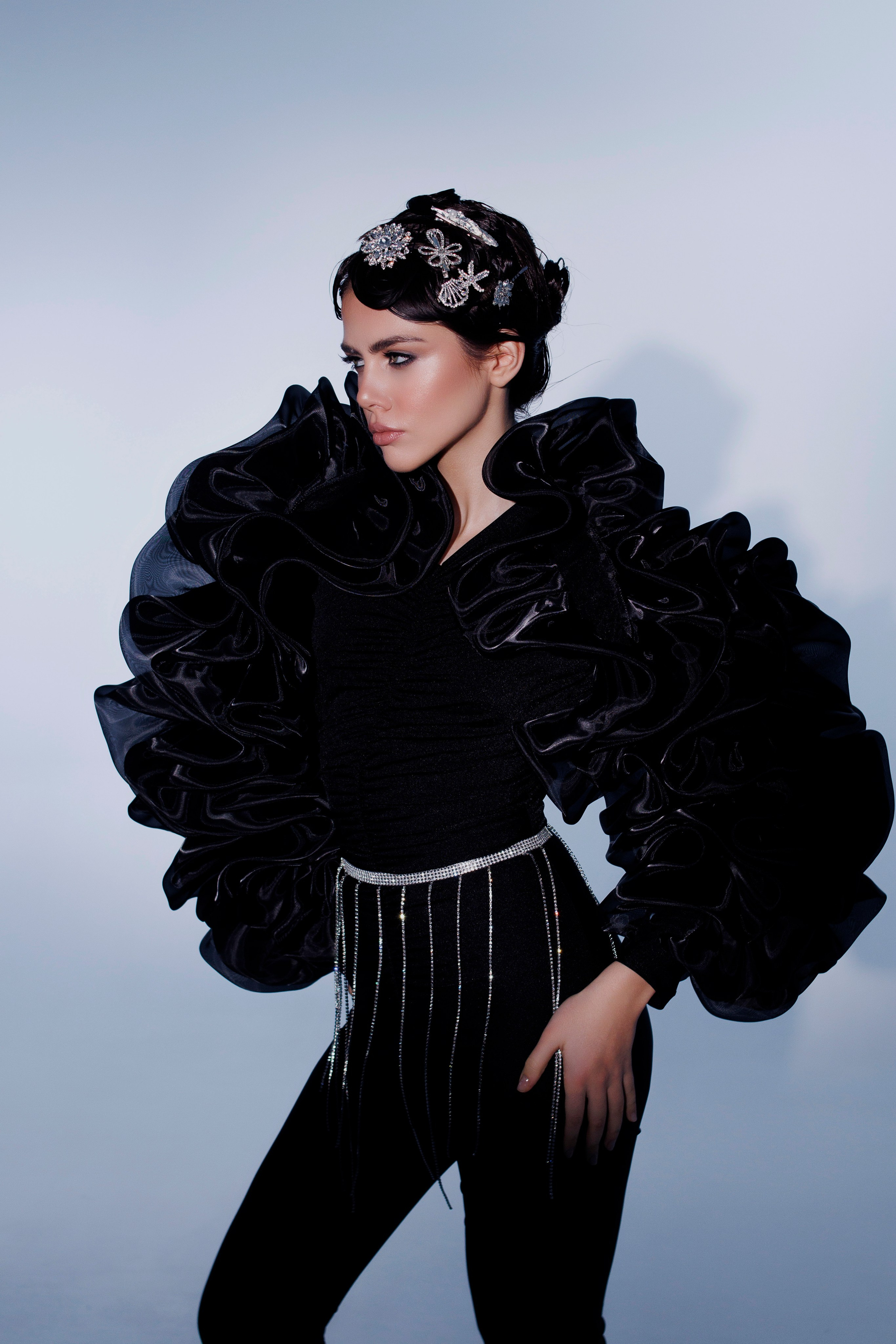 Фотосессия в студии. Я — фотограф, который помогает запечатлеть самые важные моменты вашей жизни!