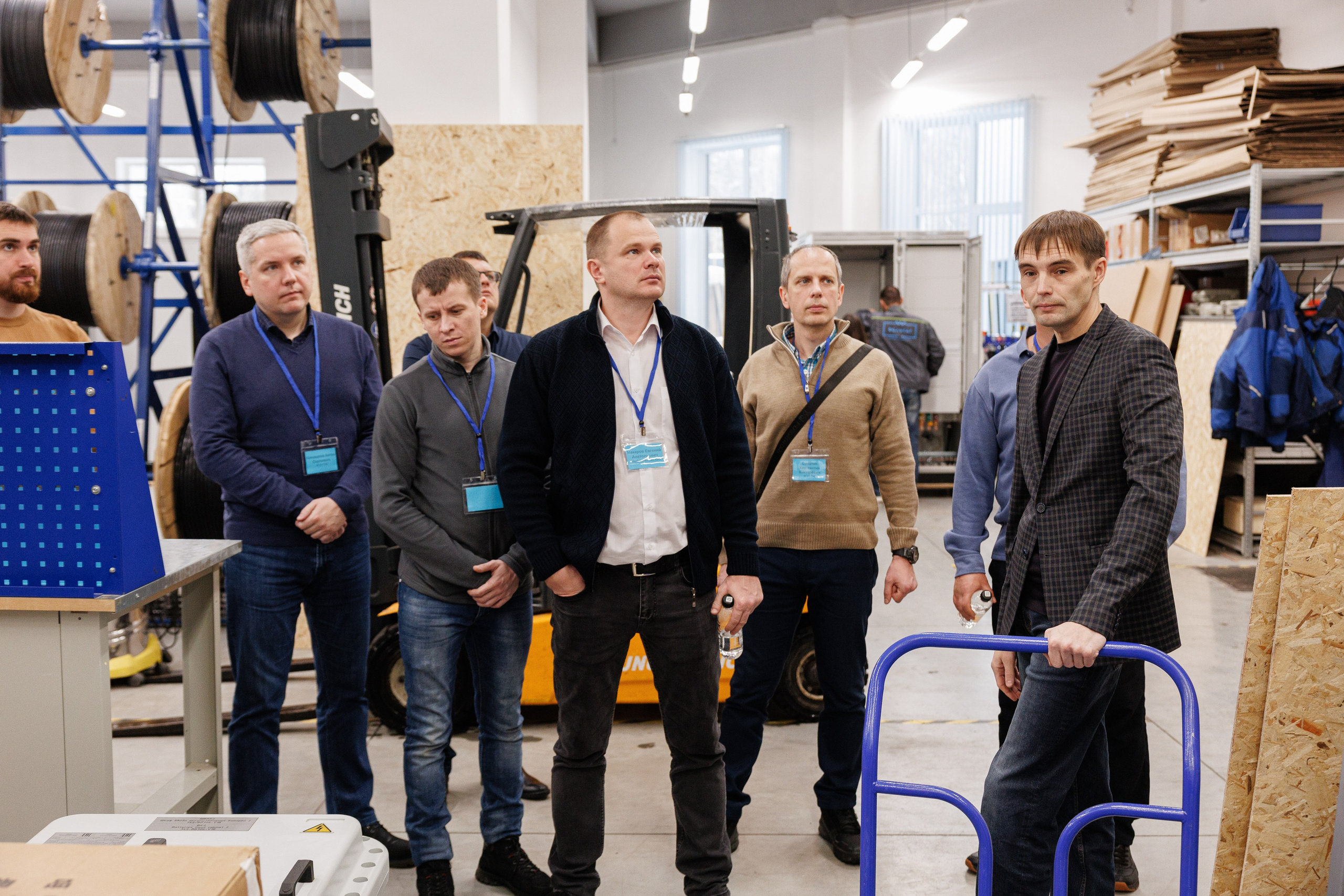 Вольтаг — Экскурсия по производству. Контент для бизнеса в Екатеринбурге Полдень Медиа