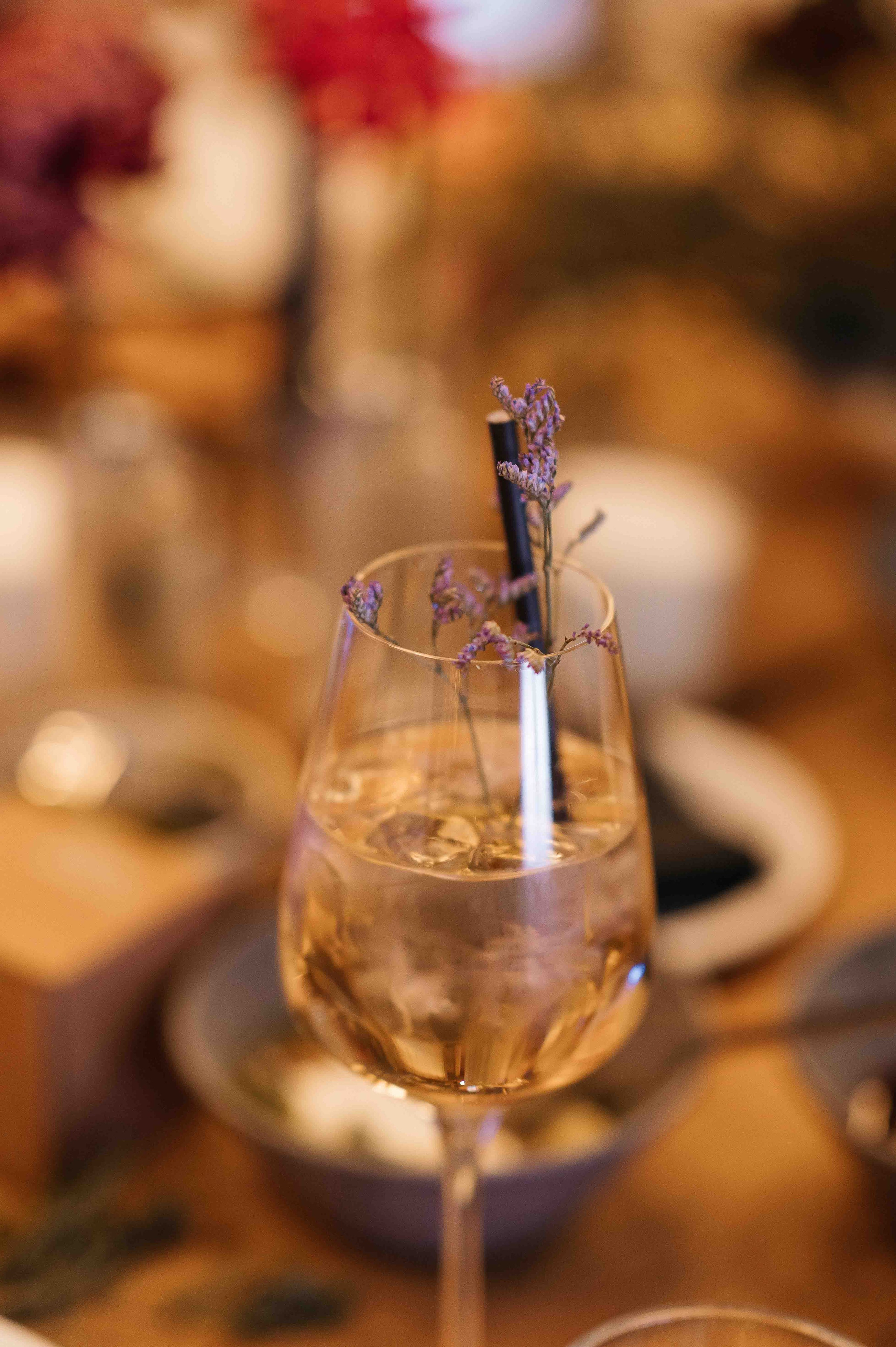 Утро невесты в гостинице. Свадебный и семейный фотограф в Котласе Никита Попов