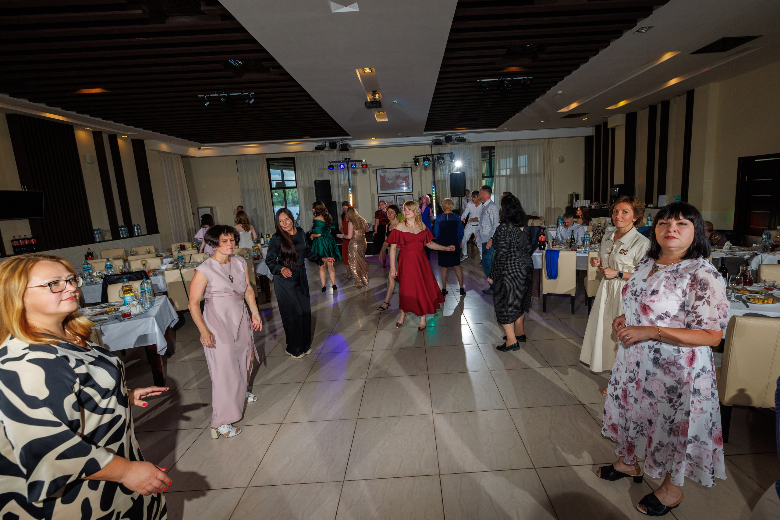 Выпускной 2025 Шк 10. Коммерческий фотограф Андрей Тремасов