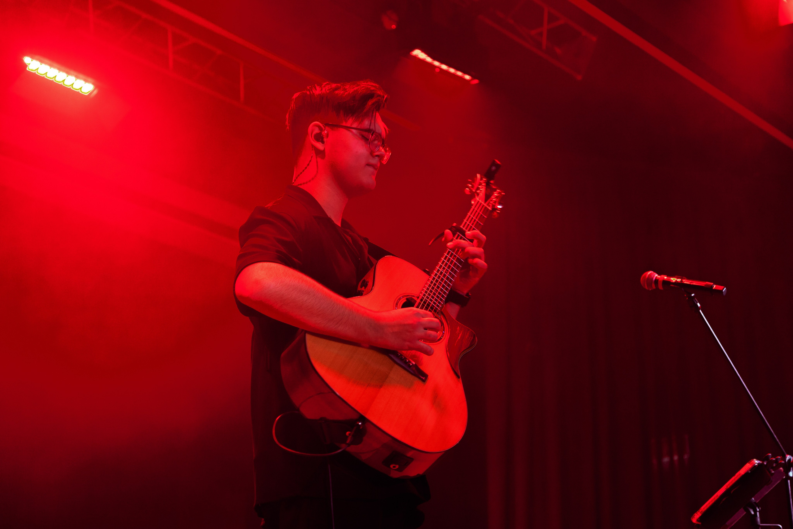 Дамир. Сольник Ноябрь 2025. Design Muginov