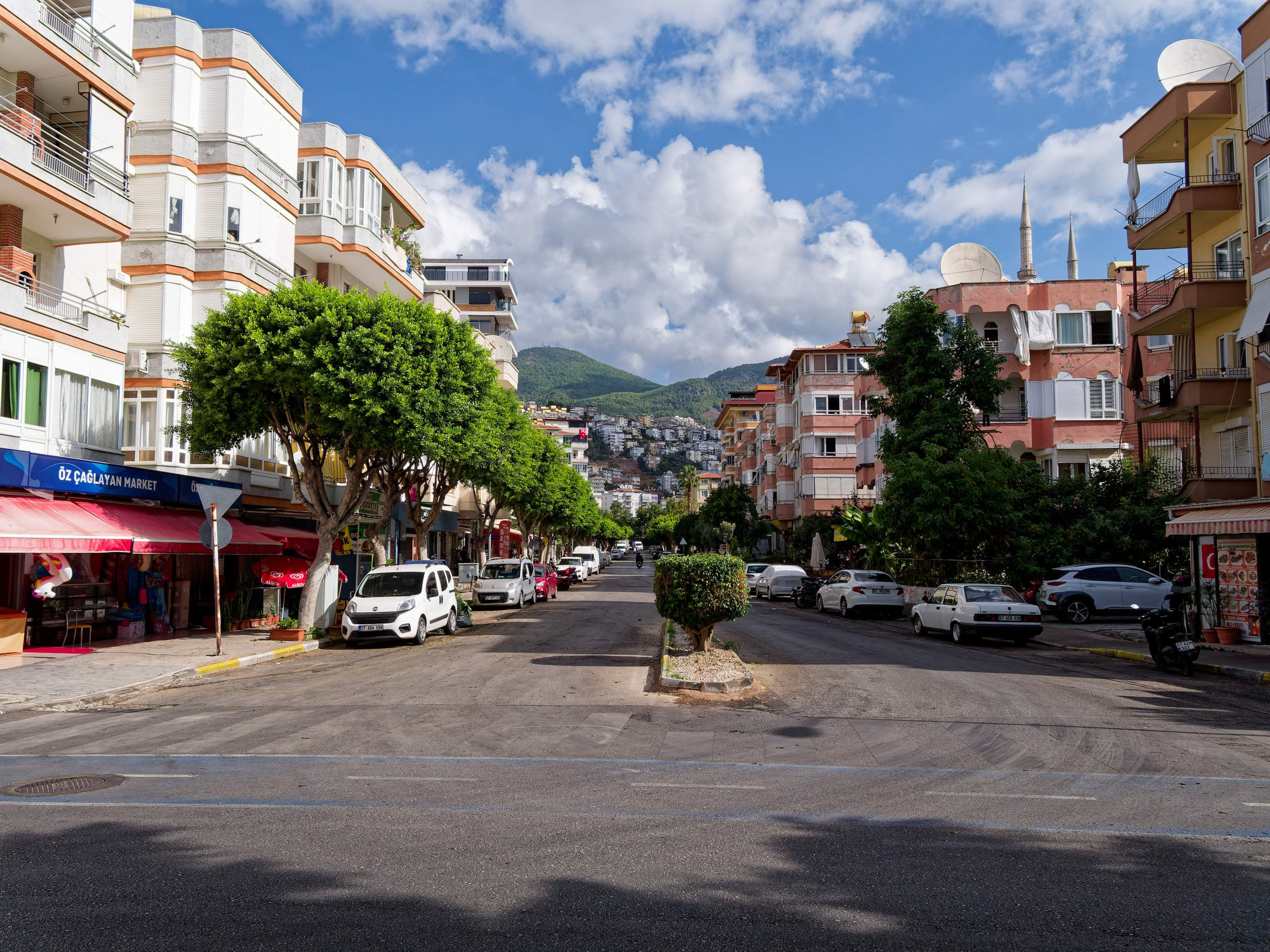 Алания 2025, город, стрит-фото. Избранные фотографии