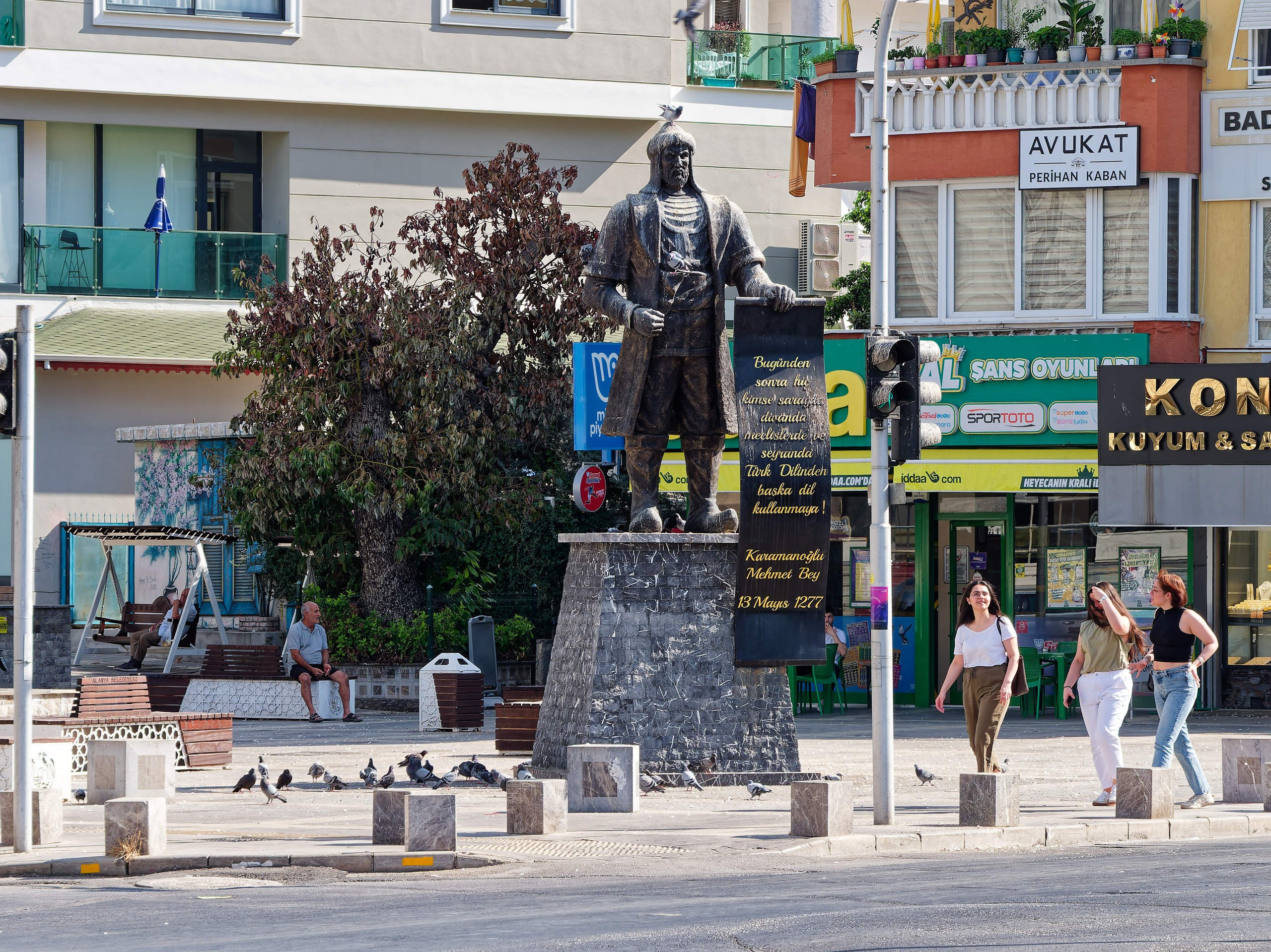 Алания 2025, город, стрит-фото. Избранные фотографии