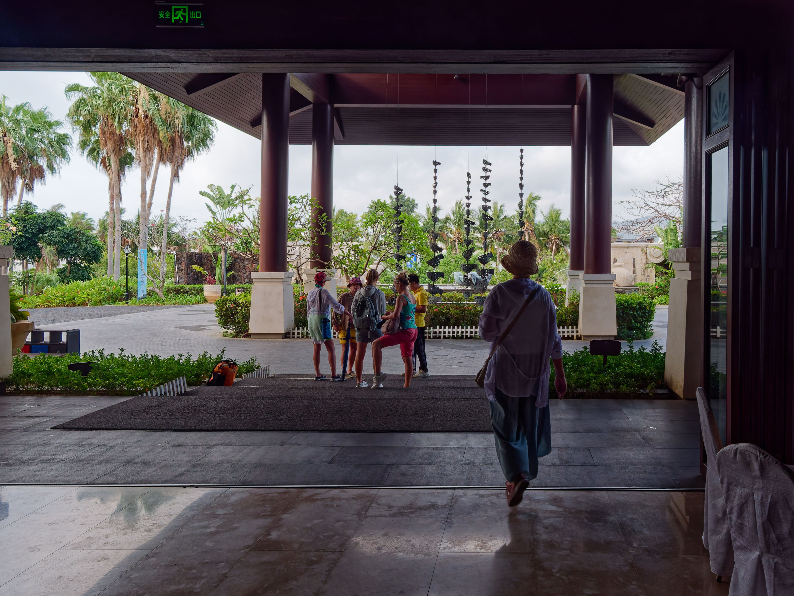 Хайнань 2026, отель «Stony Brook Villa Jianguo Resort Sanya 4*». Фотопрогулки по Миру