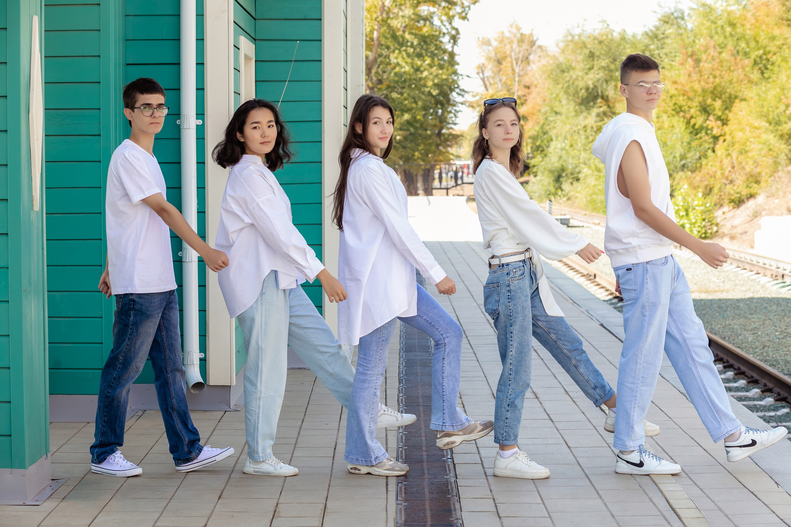 Выпускной альбом для 9-11 классов. Свадебный и семейный фотограф в Оренбурге Ильяна Тукжанова