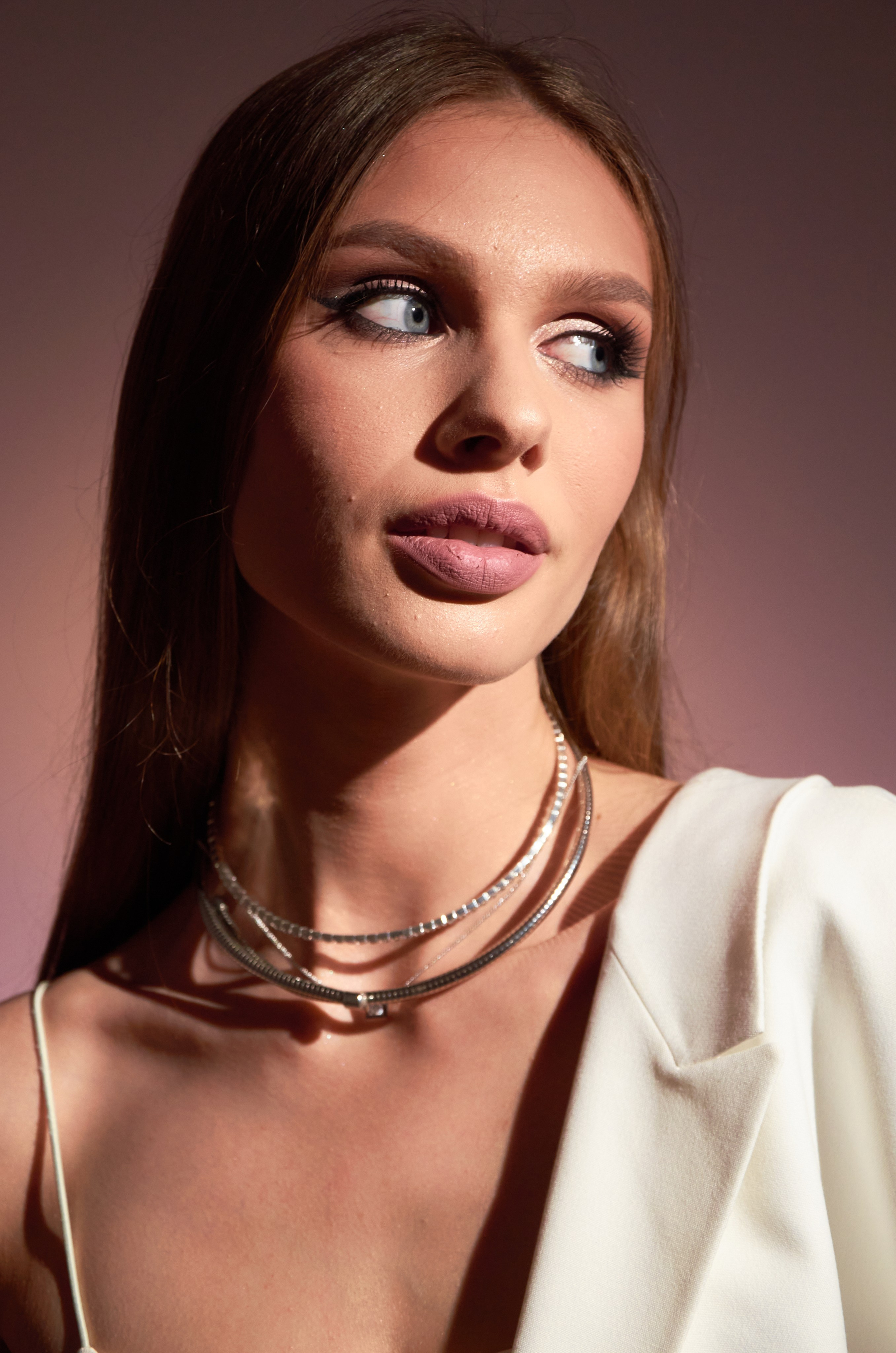 Аня. Главная