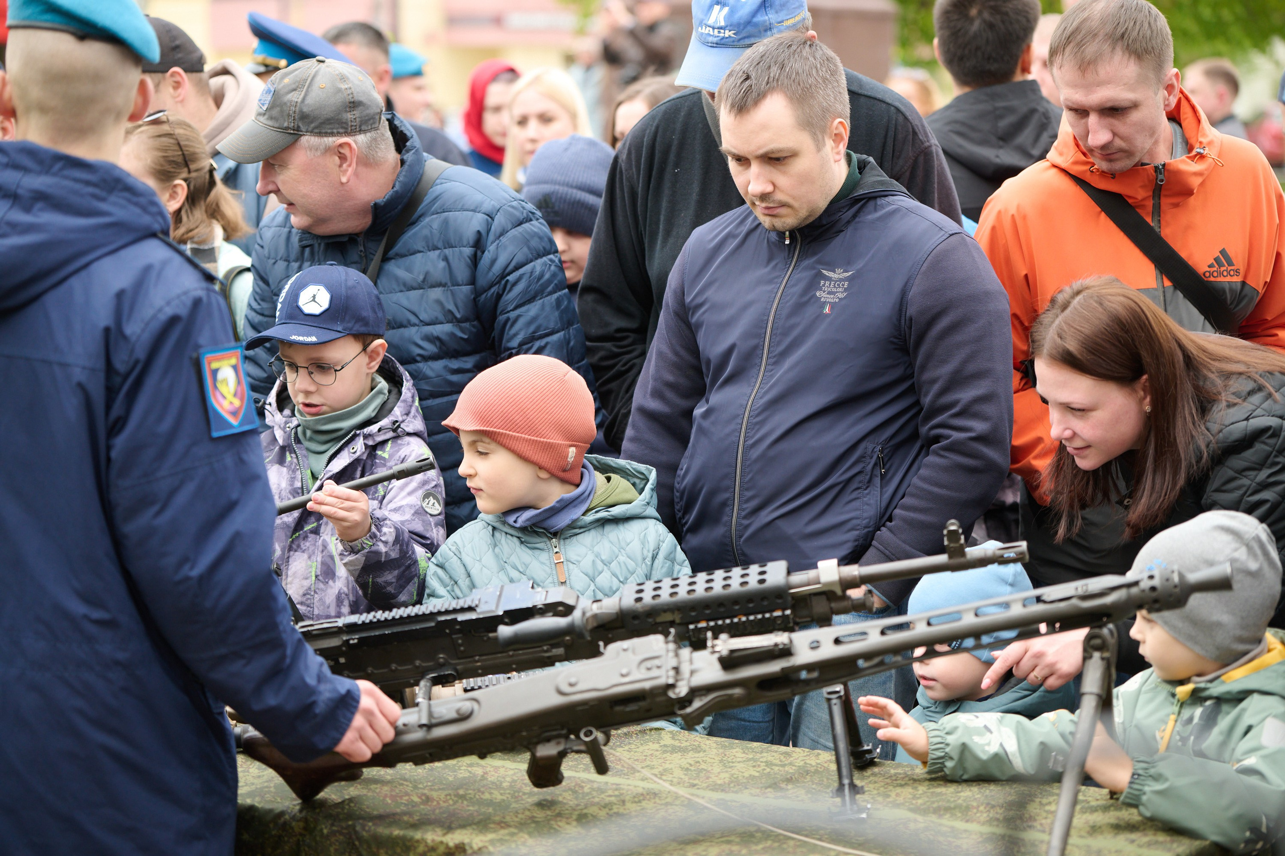 Празднование 9 мая в Иваново. Фотограф в Иваново: Каталожная съемка одежды и постельного белья, Wildberries