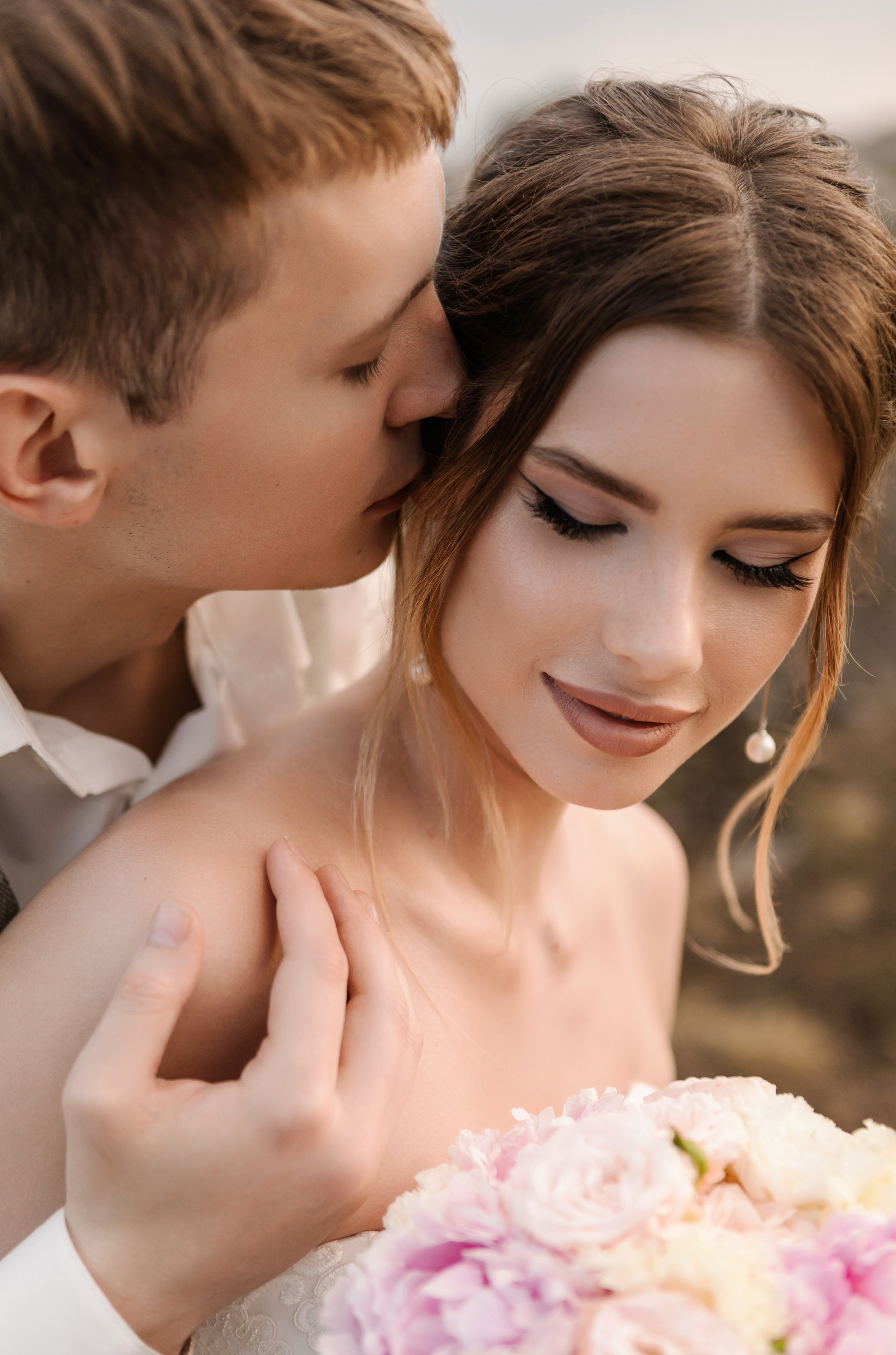 Gold sunset & pink peony. Свадебный и портретный фотограф в Миассе Филиппенко Дарья