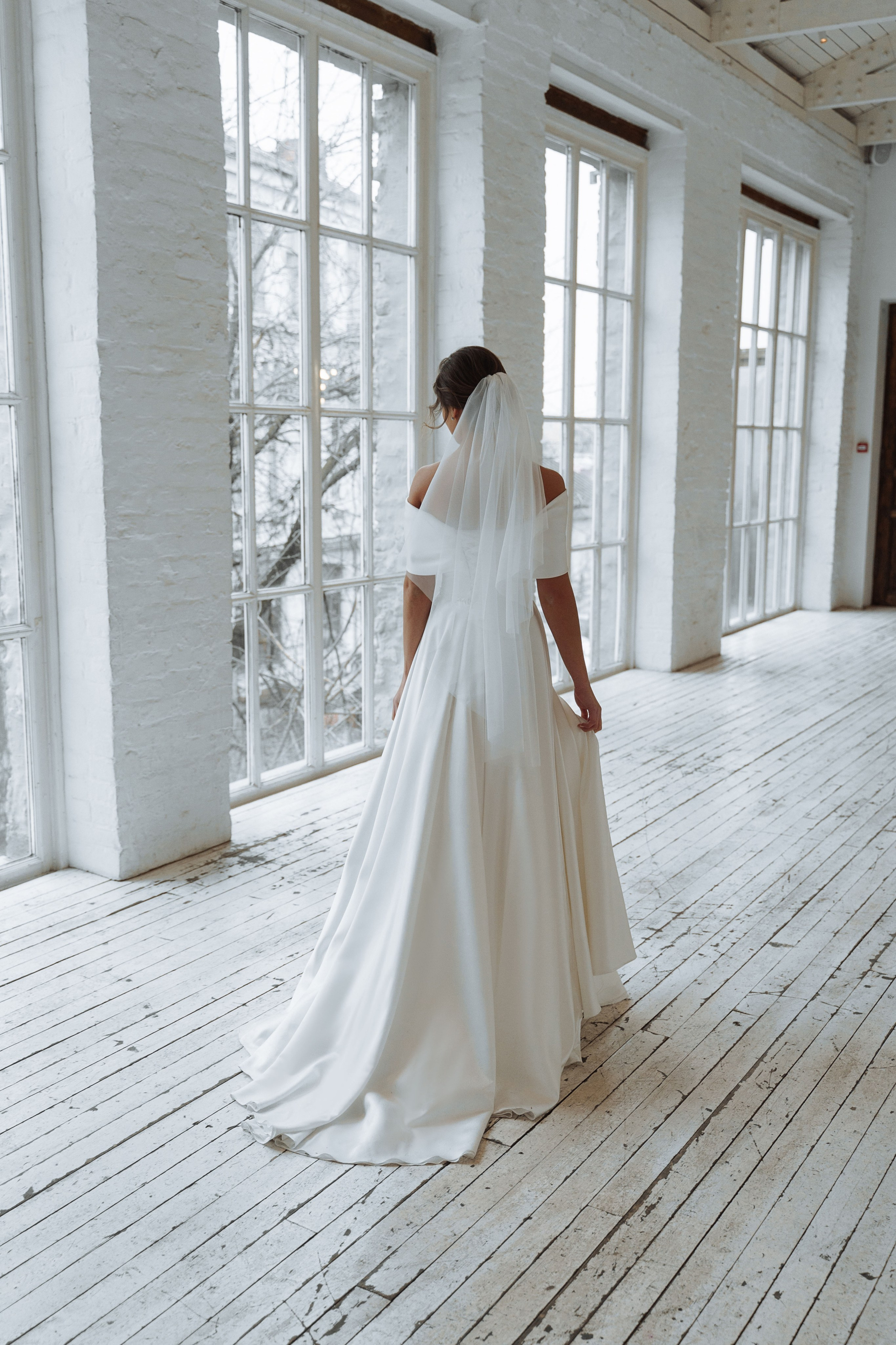 Съемка свадебного каталога бренда BERTINA DESIGN с Кристиной. Свадебный и портретный фотограф Клипа Максим