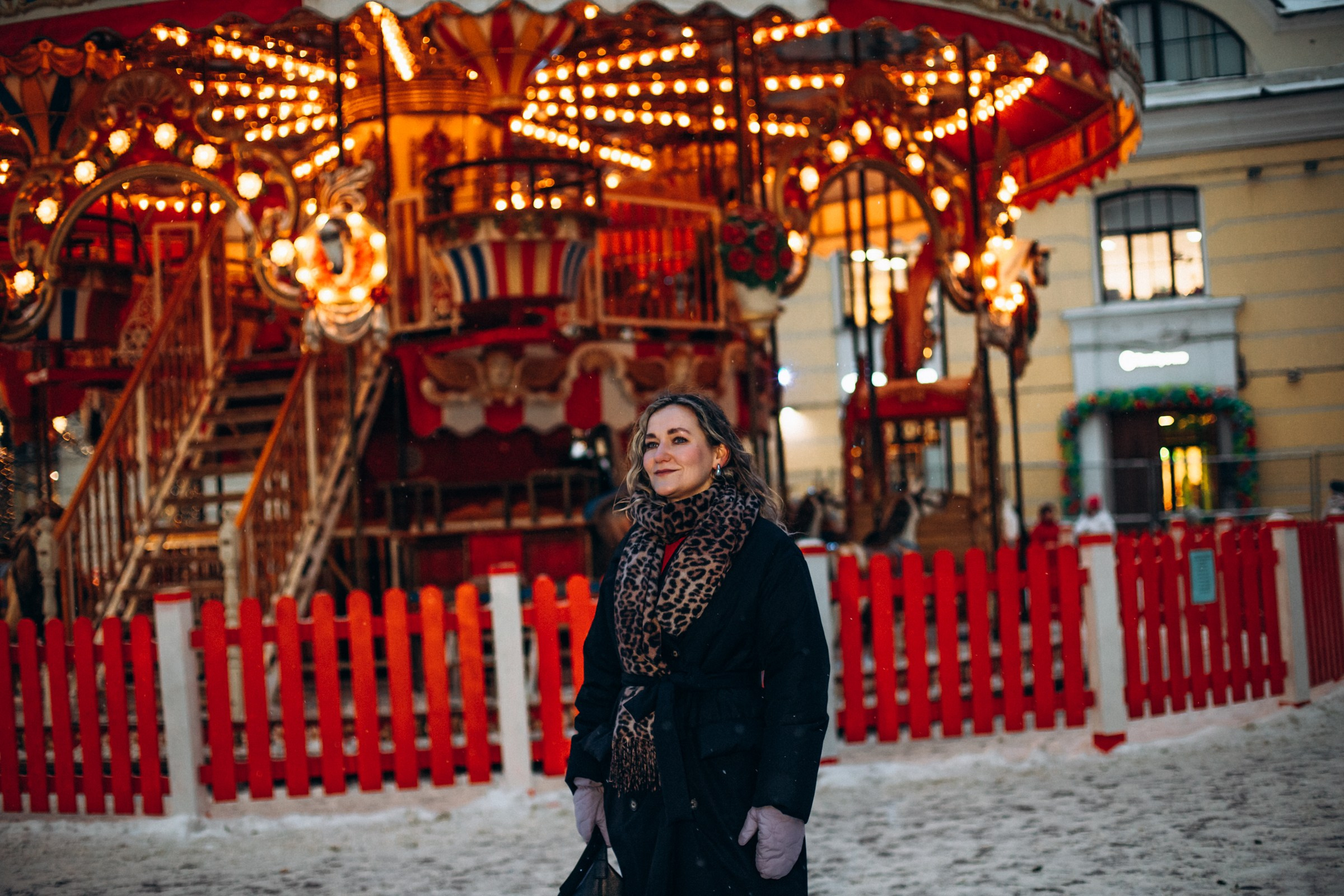 Юлия в декабре. Фотопрогулка в Петербурге. Индивидуальный и семейный фотограф в Санкт-Петербурге