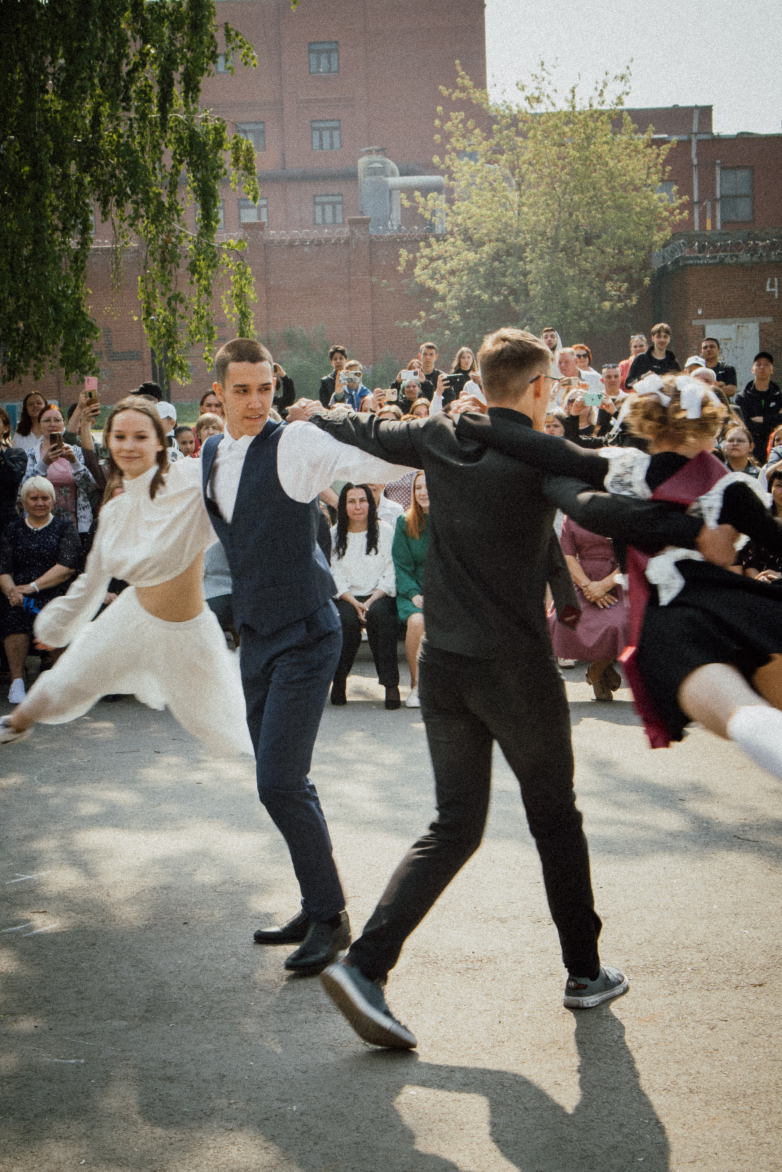 Последний звонок | школа № 127. ФОТОГРАФ ЕКАТЕРИНБУРГ | МАРГАЧЕВ