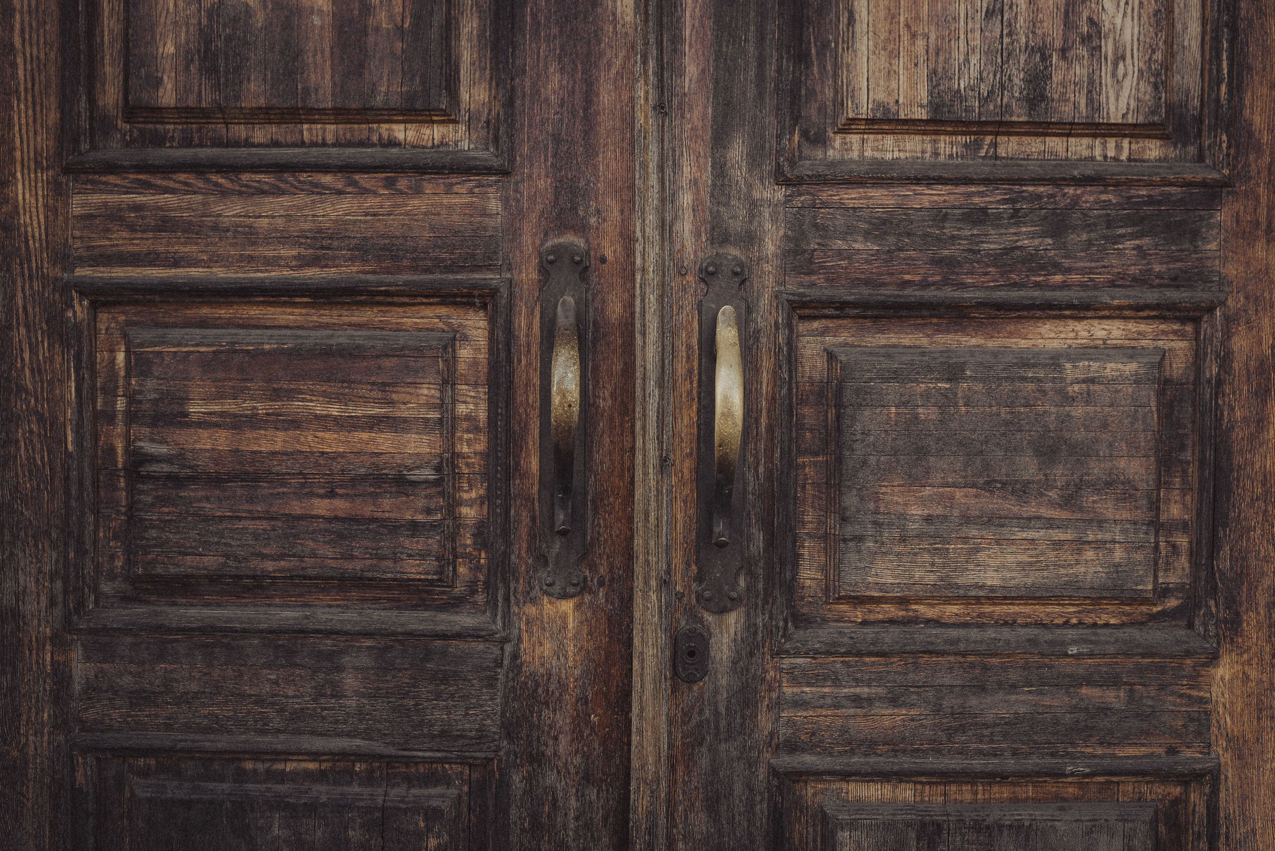 Проект #улицыгорода. Ярославль, улица Большая Фёдоровская. Документальный фотограф Илья Тихановский