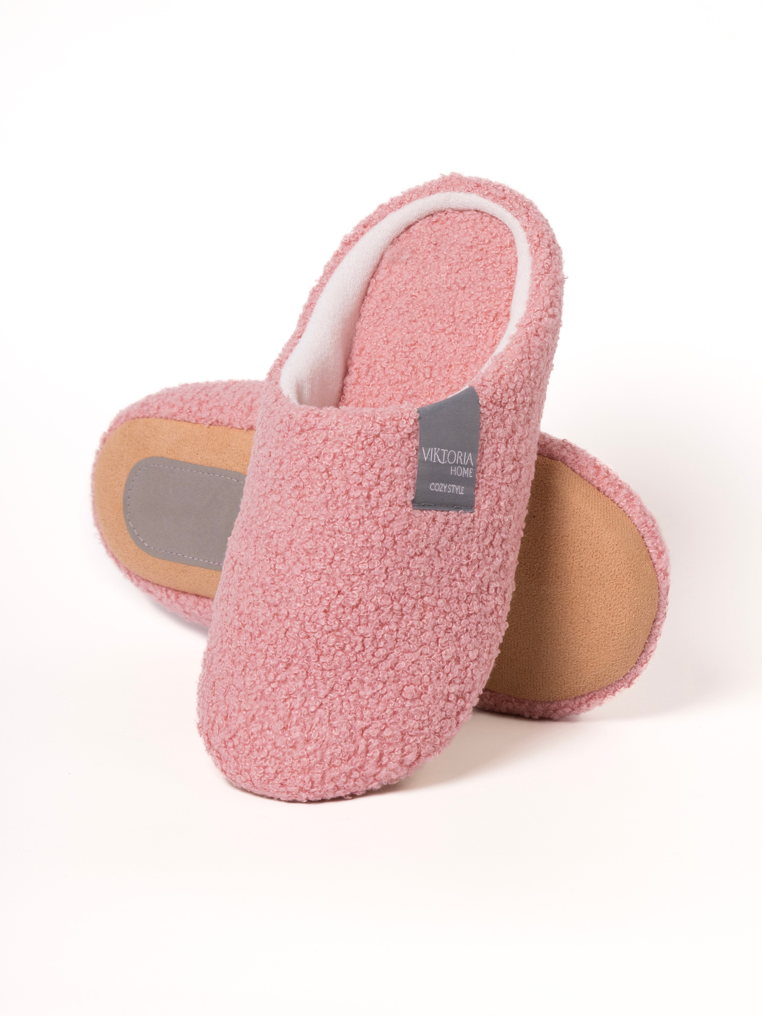 Тапочки. Фотостудия для Wildberries Ozon